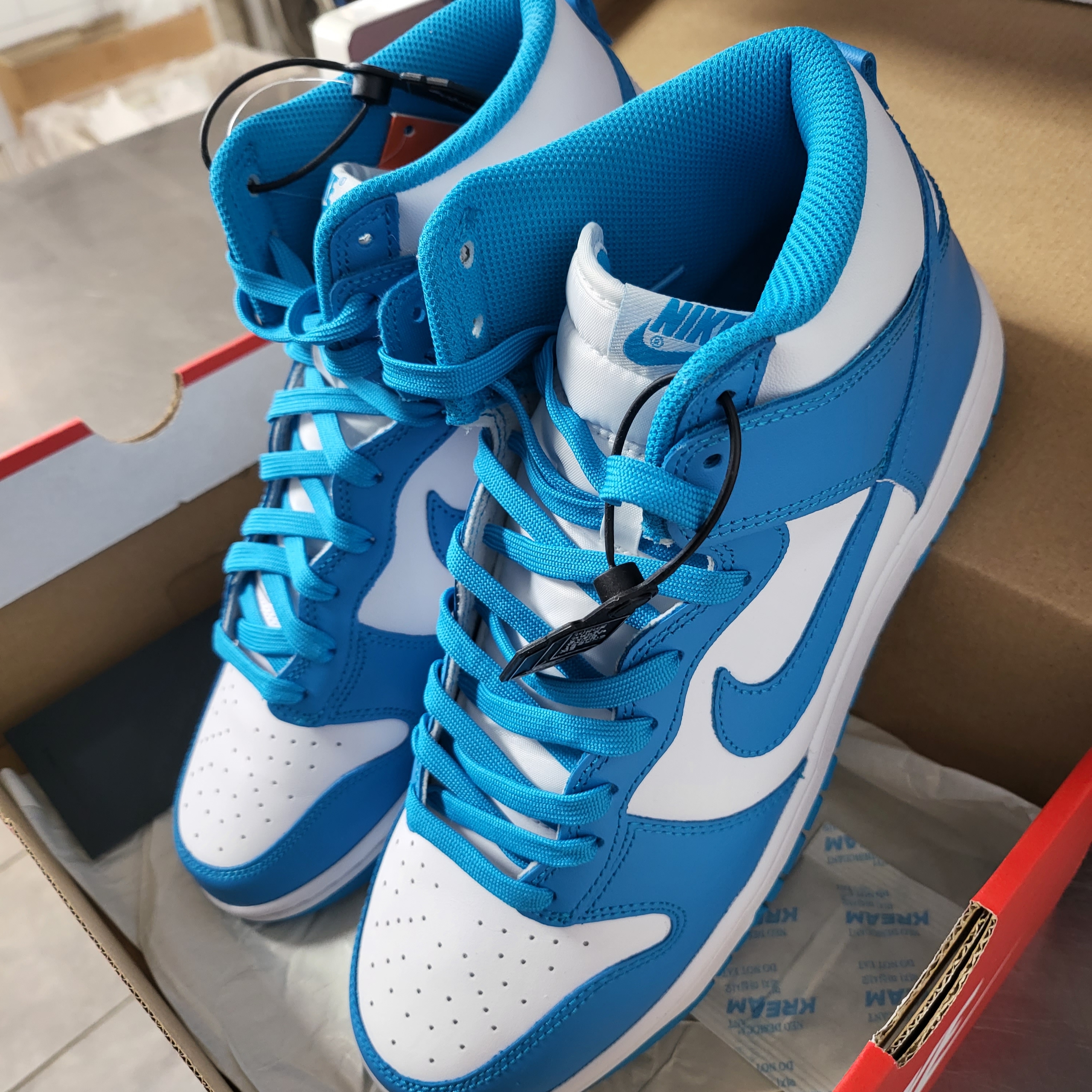 Nike Dunk High Retro Championship Blue 착용 스타일 - 3