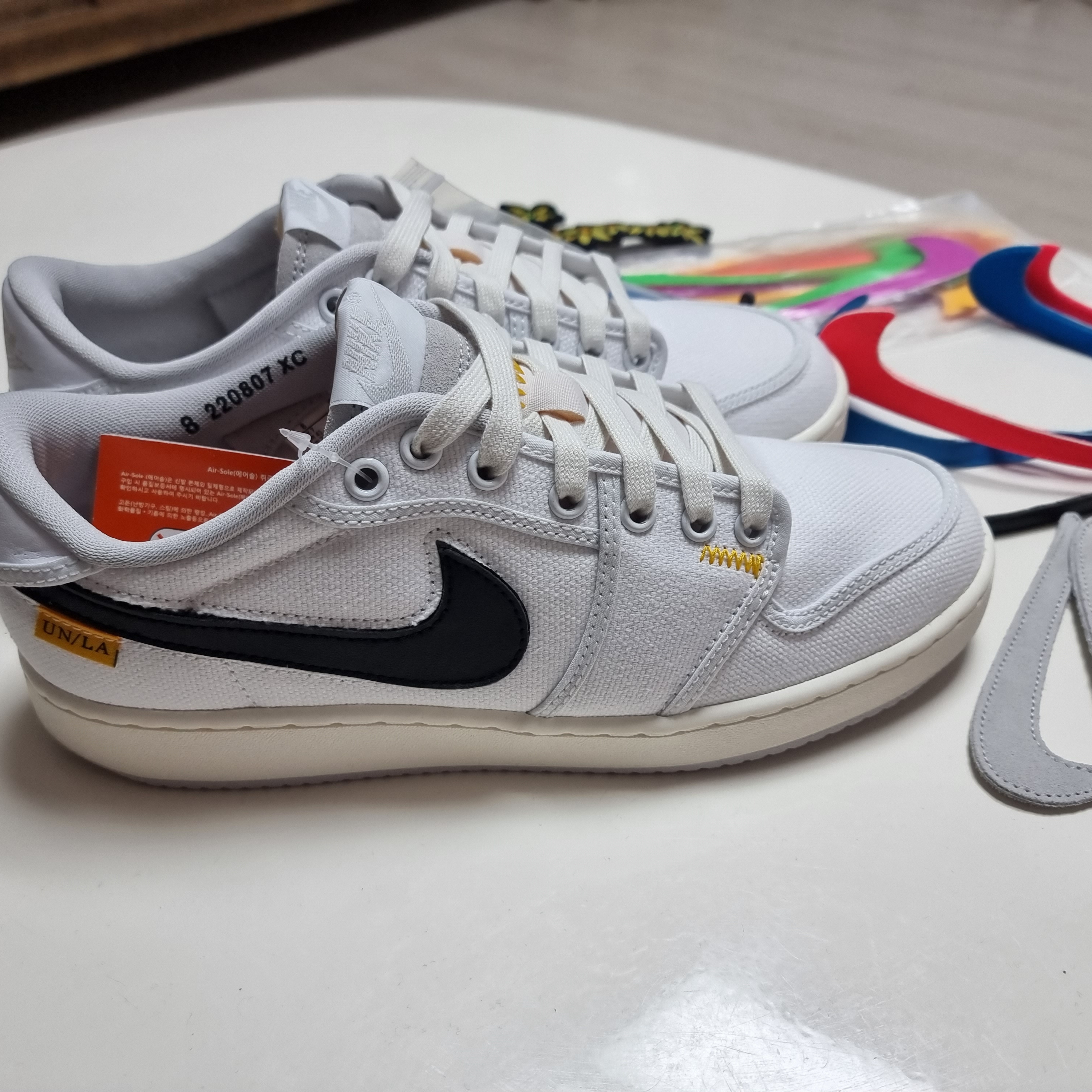 Jordan 1 x Union KO Low White, Nike Air Force 1 Low Swoosh Pack All-Star 2018 Black 착용 스타일 - 1