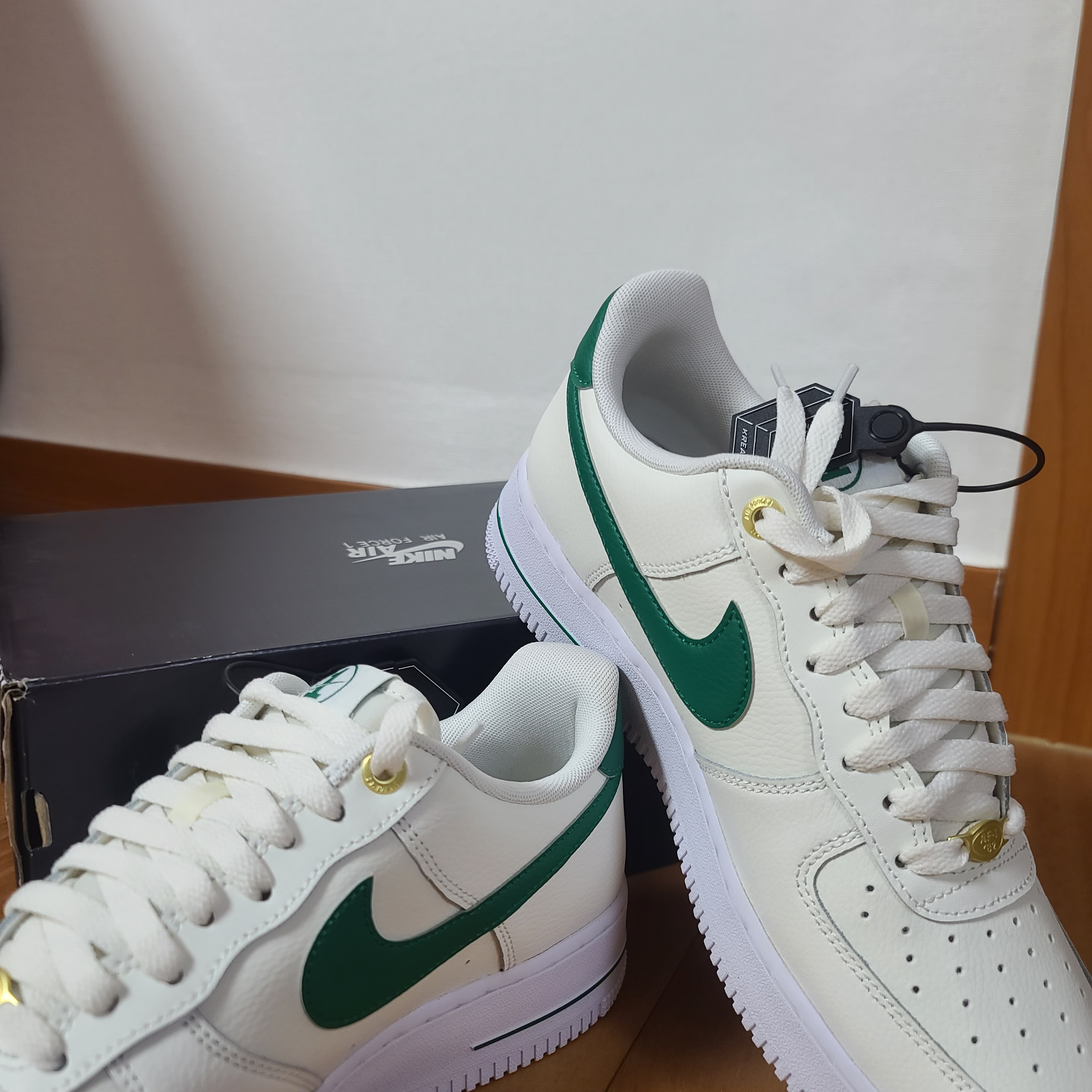 Nike Air Force 1 '07 LV8 40th Anniversary Join Forces Sail Malachite 착용 스타일