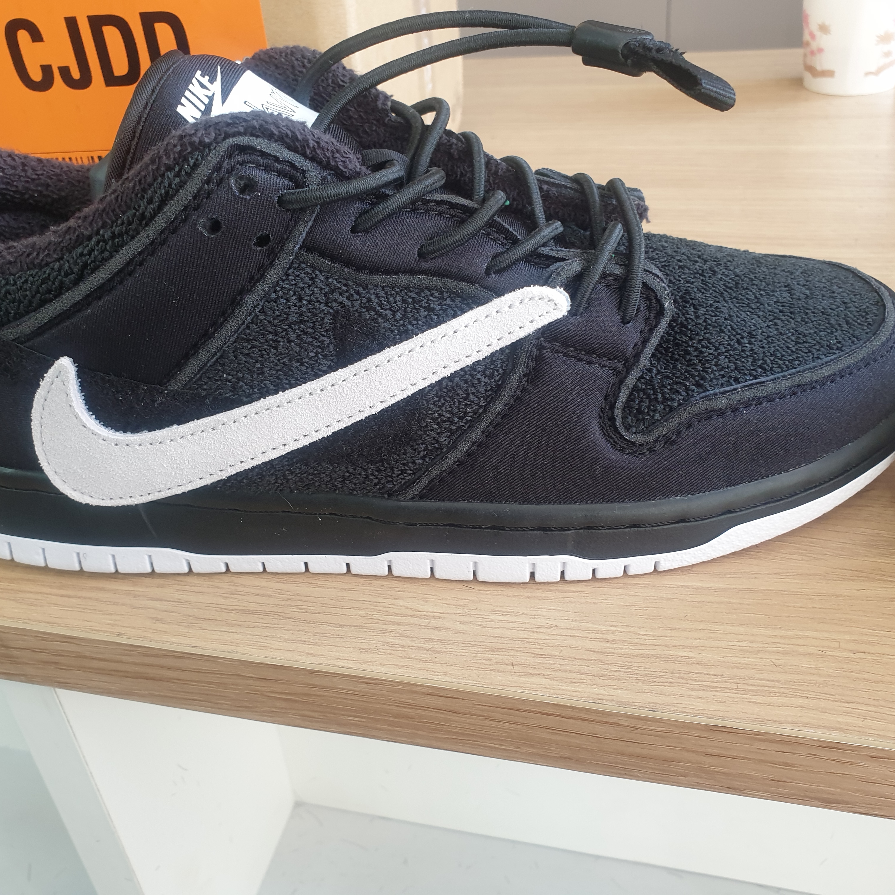 Jordan 1 x Union KO Low White, Nike x Gnarhunters SB Dunk Low Pro QS Black 착용 스타일 - 4