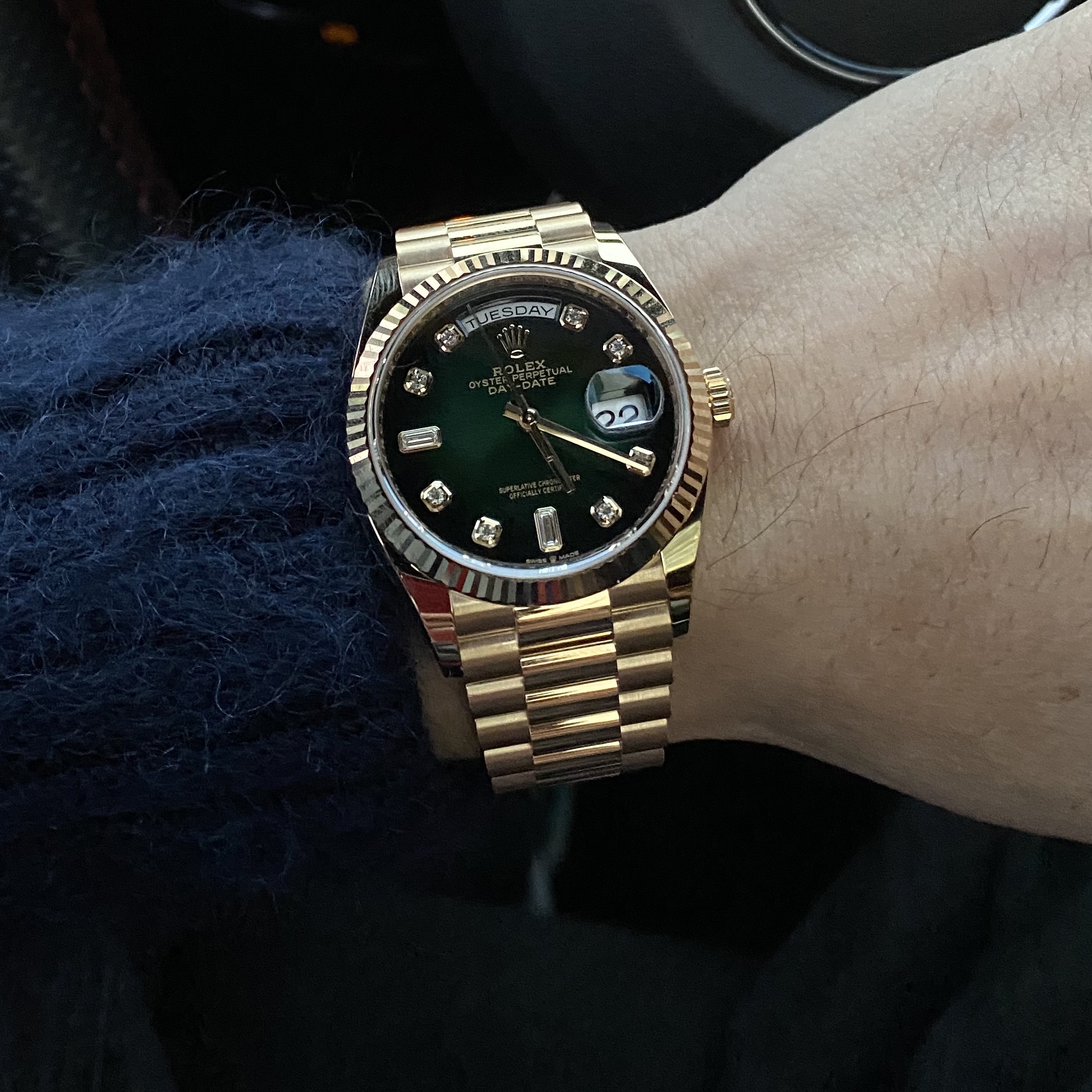 Rolex Day-Date 36mm 128238 Green Ombre Diamond-Set President 착용 스타일