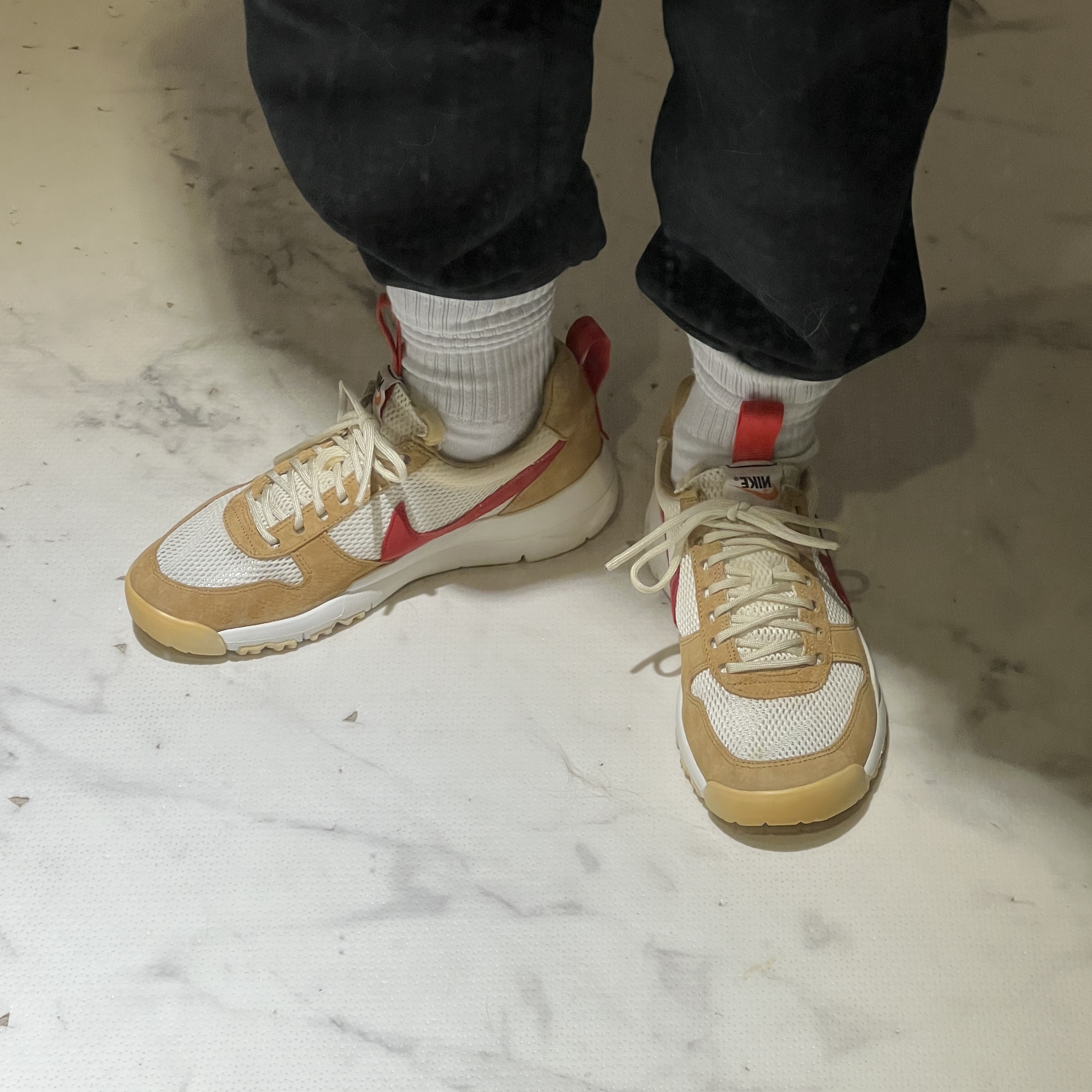 Nike x Tom Sachs Mars Yard Shoe 2.0 Space Camp 착용 스타일 - 4