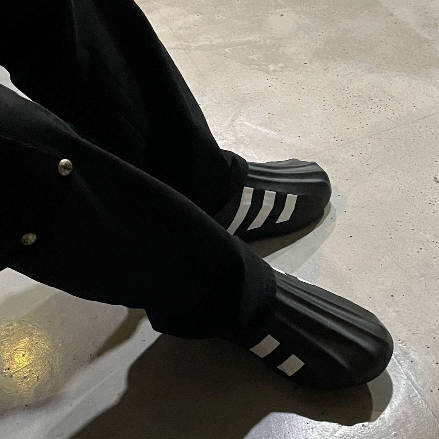 Adidas Adifom Superstar Core Black Cloud White 착용 스타일