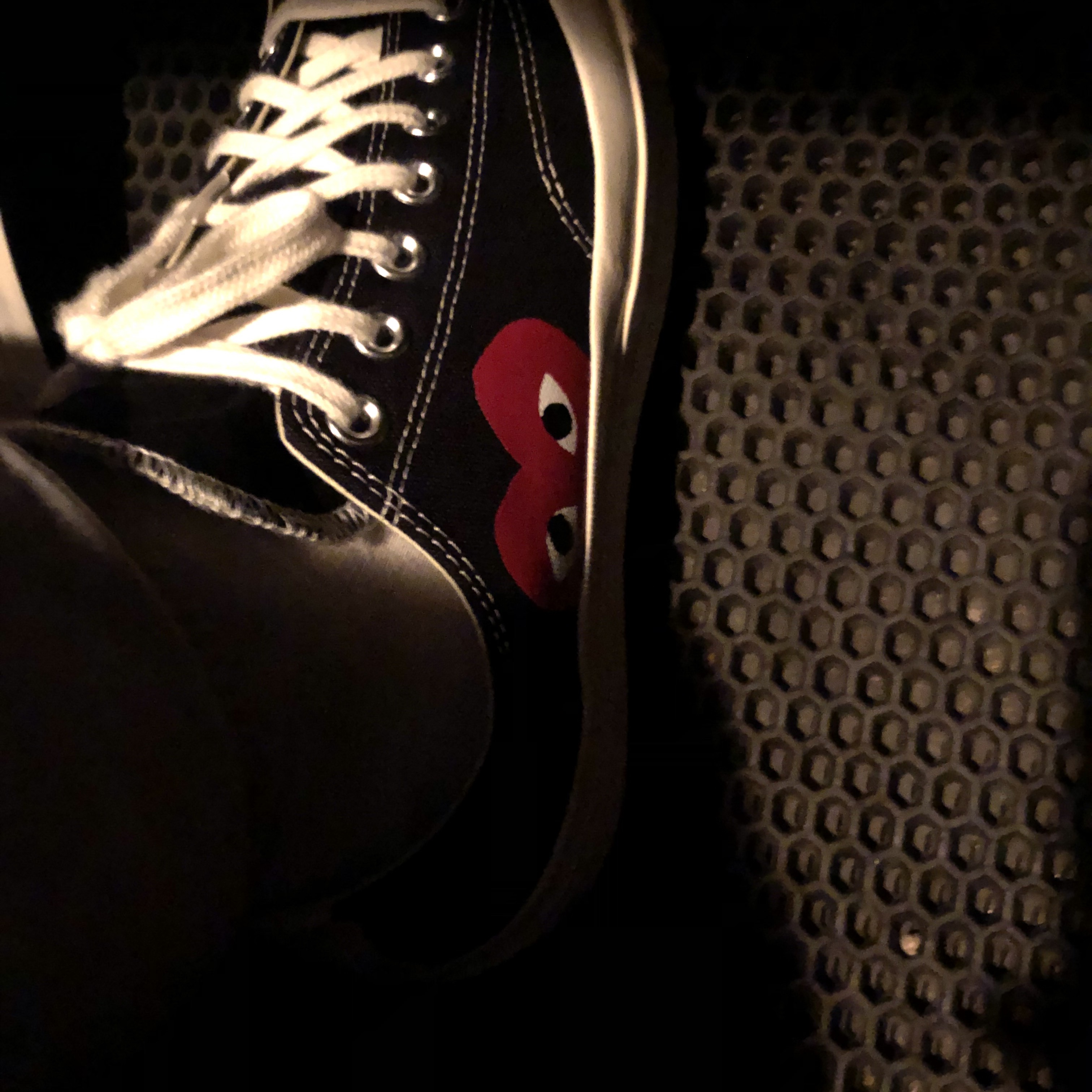 Converse x Play Comme des Garcons Chuck 70 Ox Black 착용 스타일