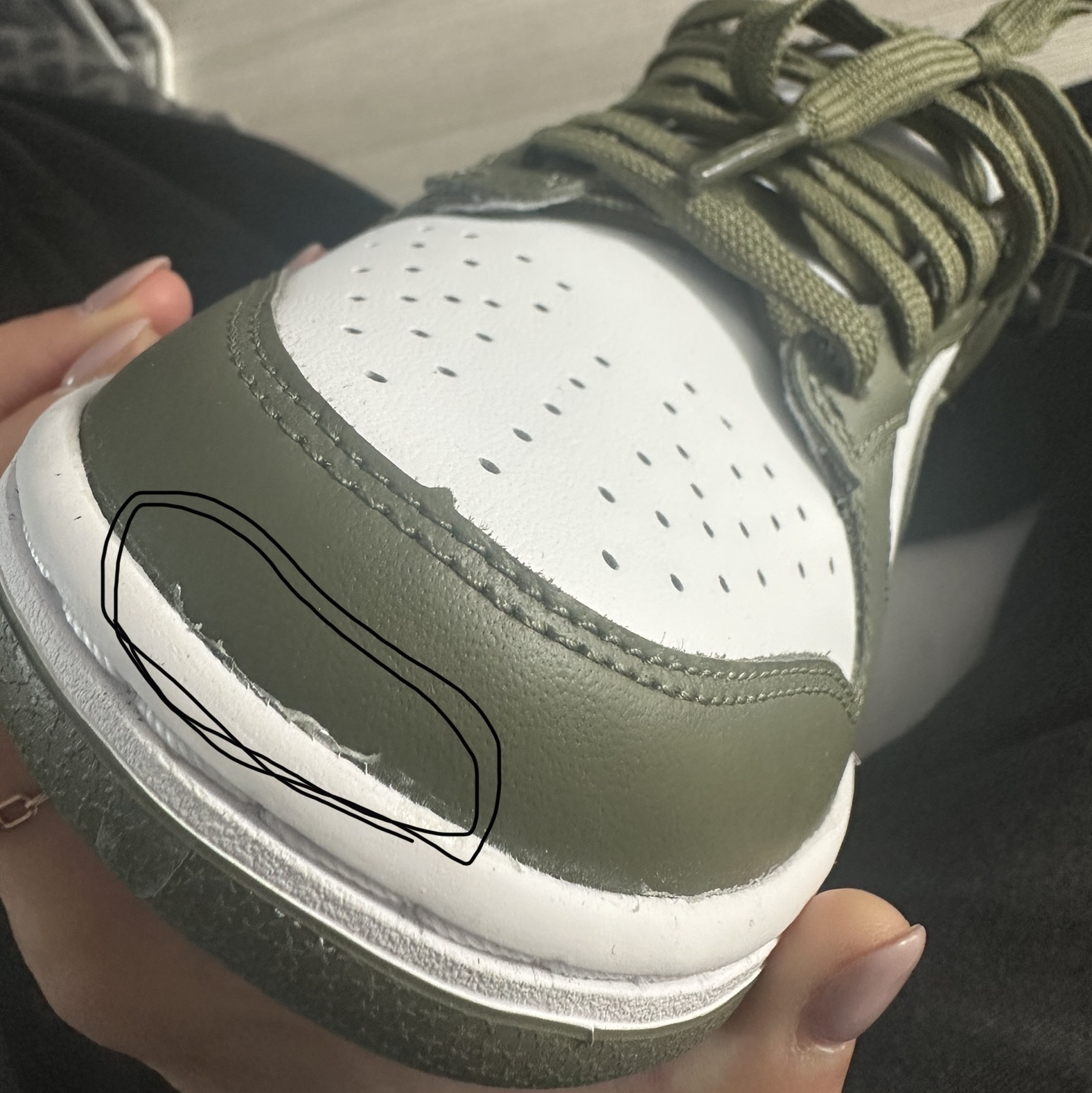 (W) Nike Dunk Low Medium Olive 착용 스타일 - 2