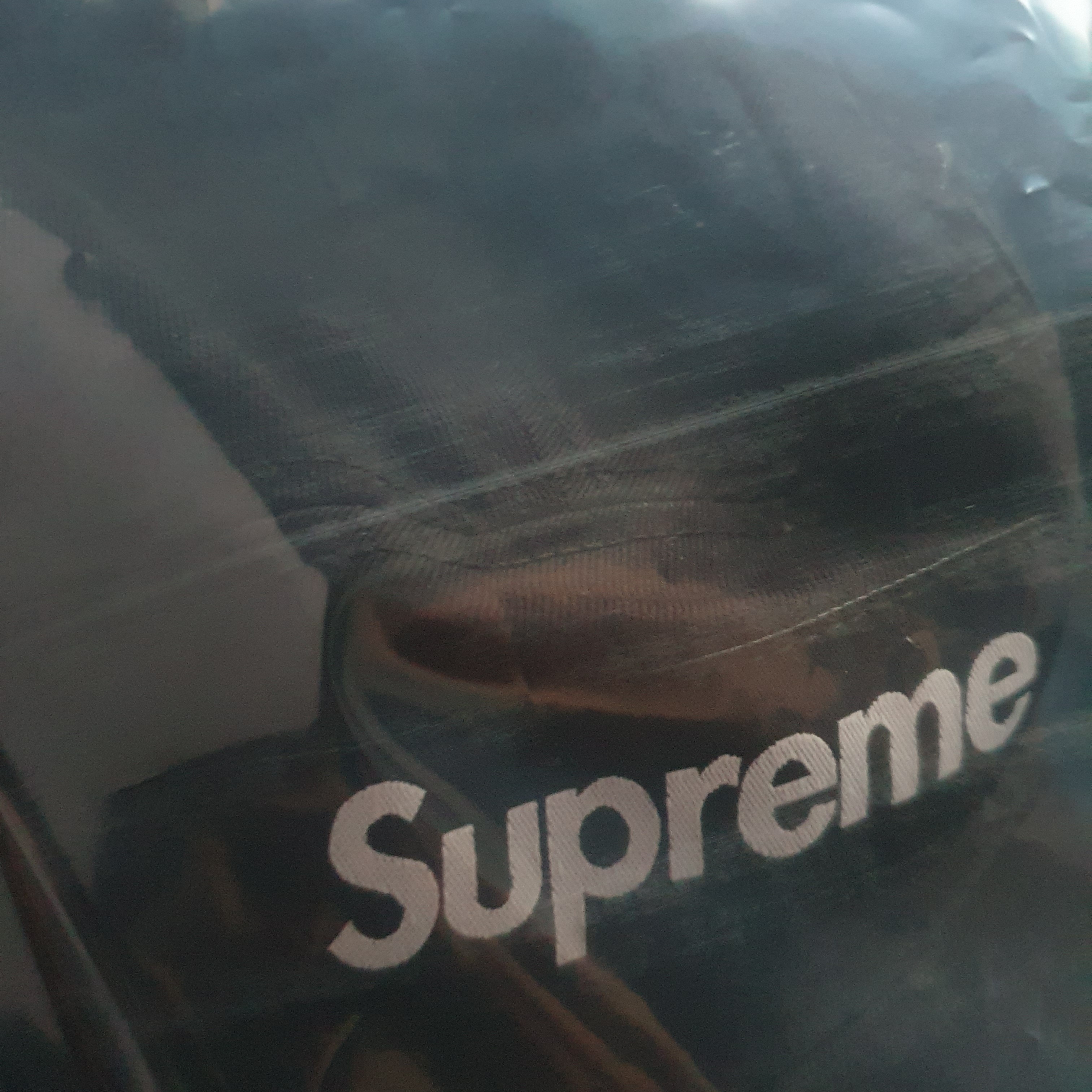 Supreme Washed Chino Twill Camp Cap Black 착용 스타일