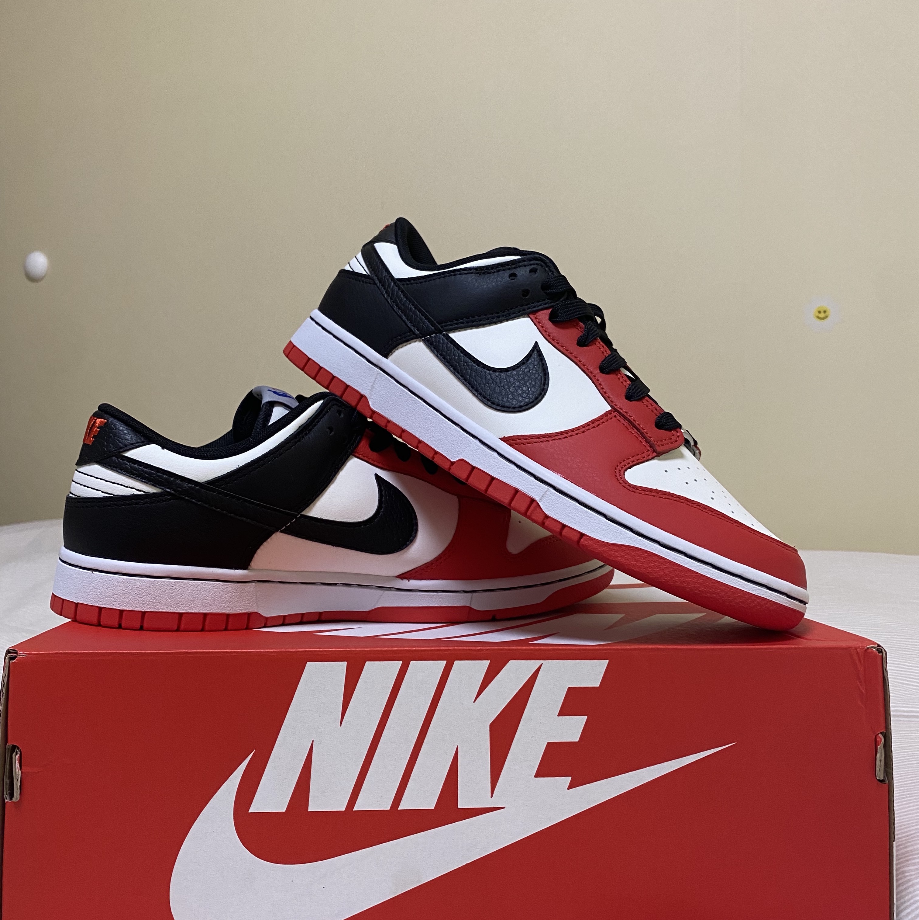 Nike x NBA Dunk Low Retro EMB Black and Chile Red, Nike Dunk Low Retro PRM Halloween 착용 스타일 - 5
