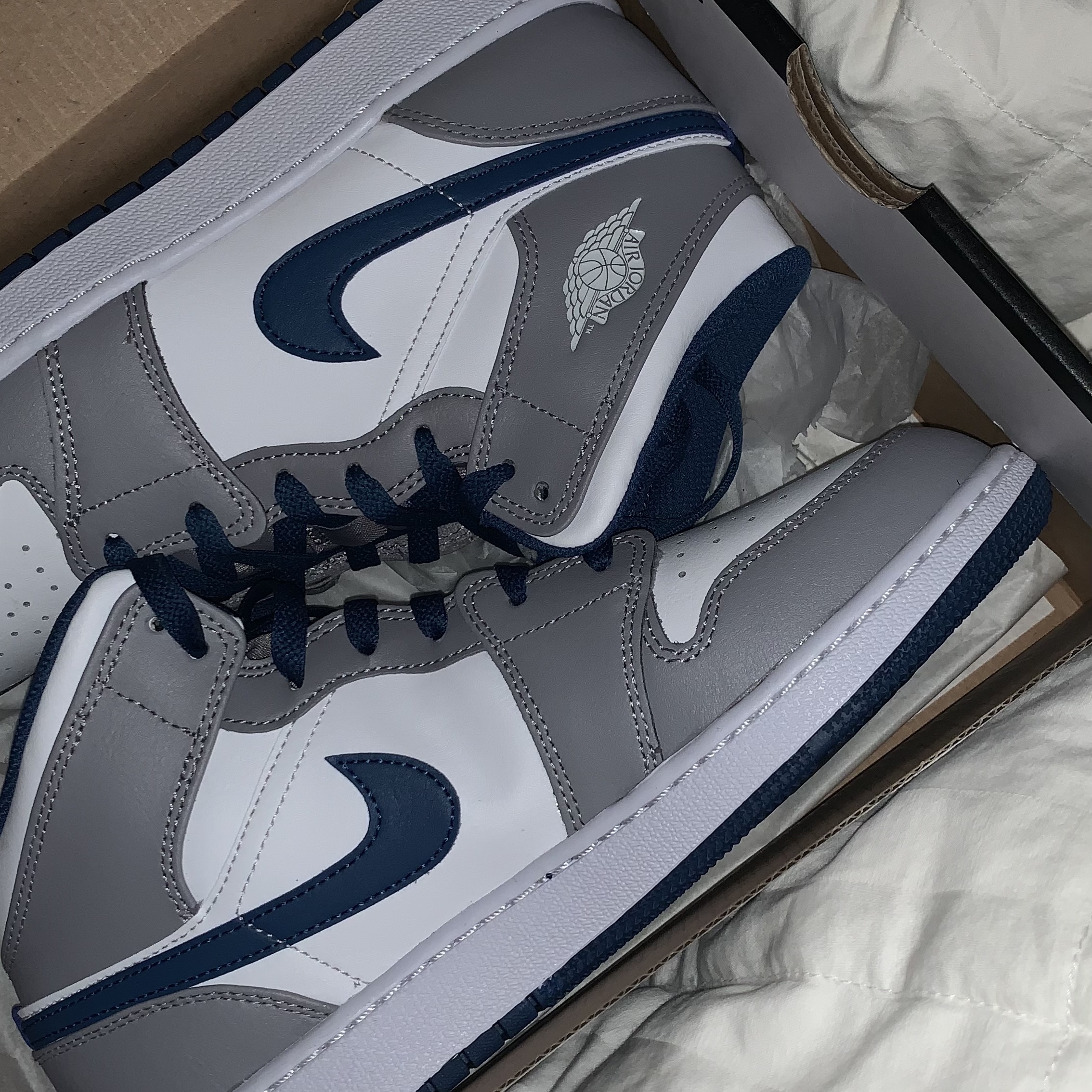 (GS) Jordan 1 Mid Cement Grey True Blue 착용 스타일 - 2