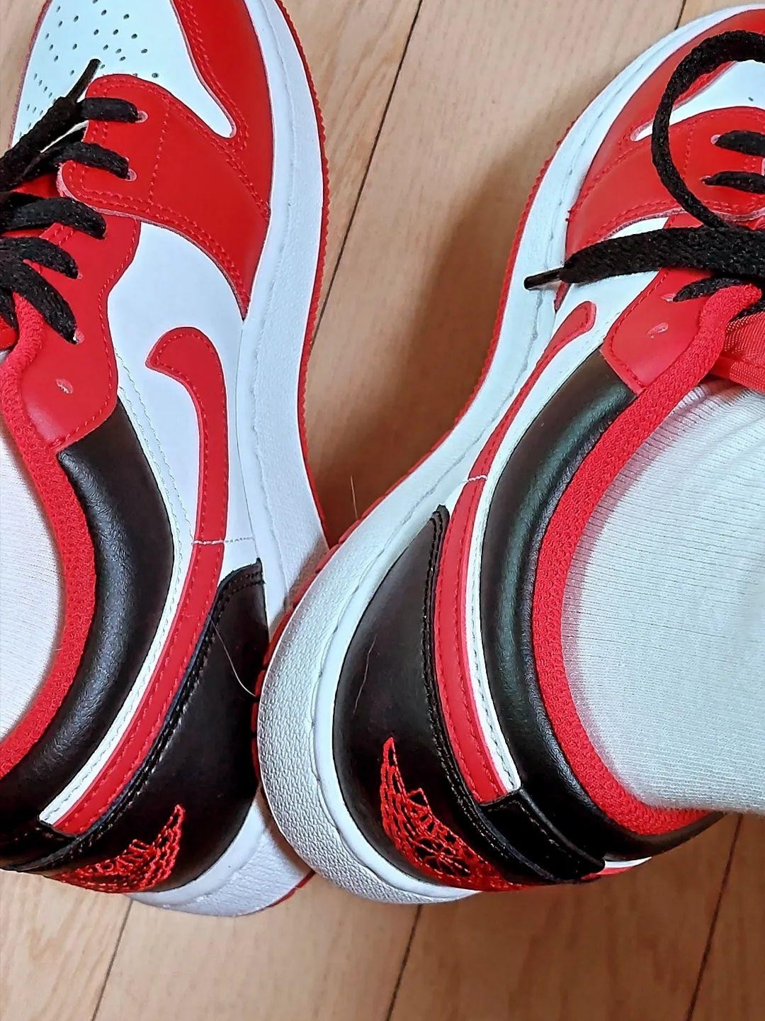 (GS) Jordan 1 Low White Gym Red Black 착용 스타일