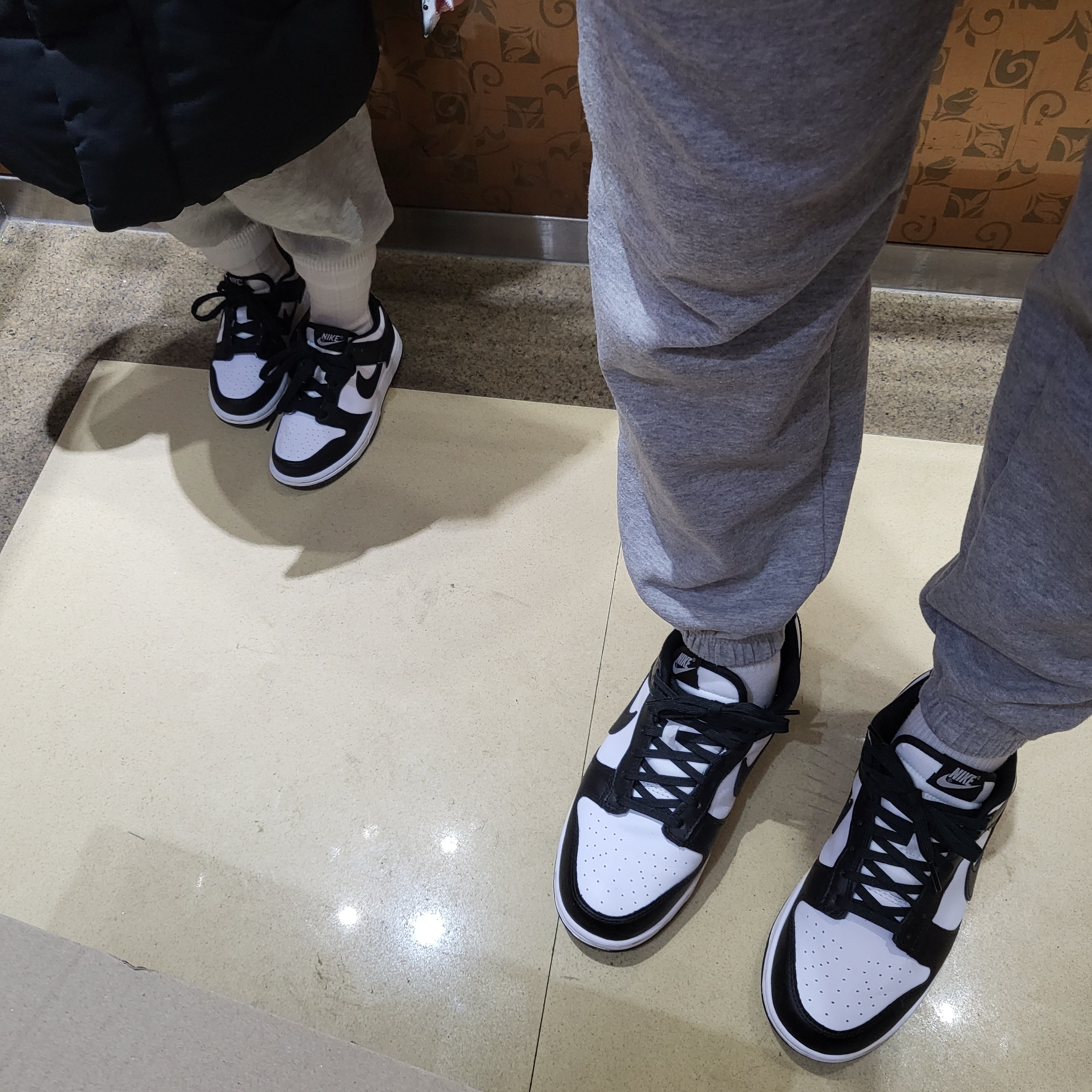 Nike Dunk Low Retro Black 착용 스타일