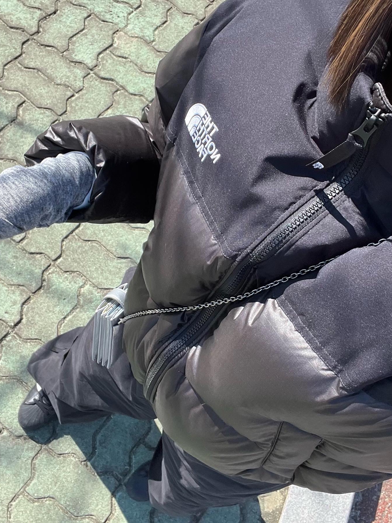 (W) The North Face White Label Novelty Nuptse Down Jacket Black, Adidas Superstar Core Black White 착용 스타일 - 5