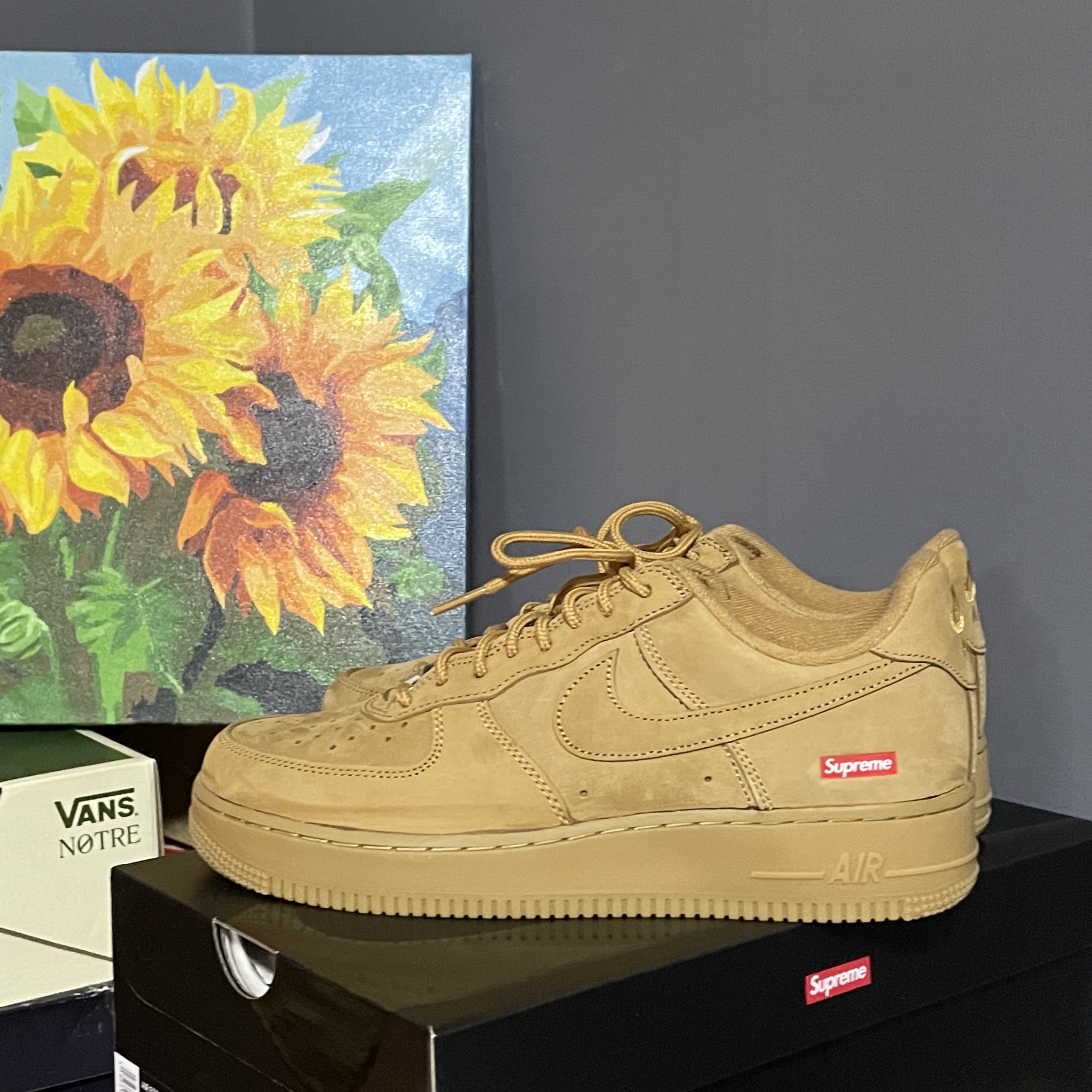 Nike x Supreme Air Force 1 Low Flax 착용 스타일