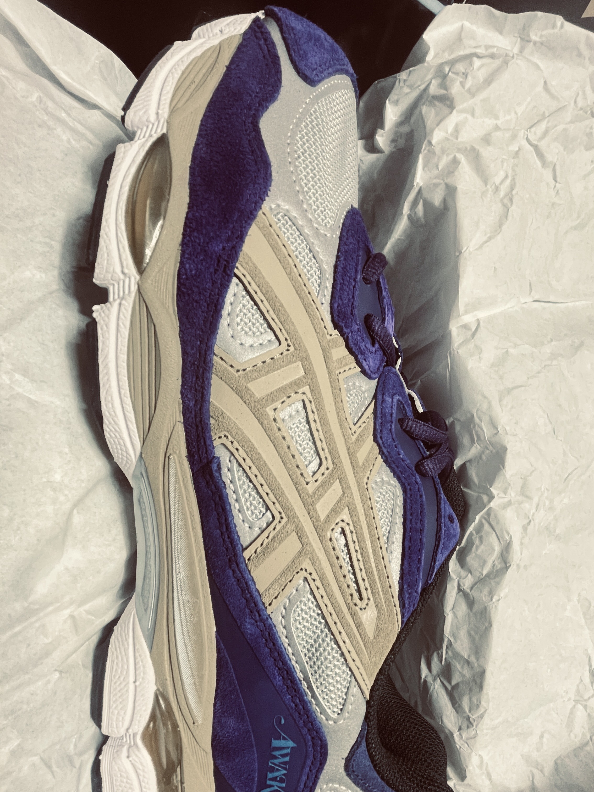 Asics x Awake NY Gel-NYC Pure Silver Gothic Grape 착용 스타일 - 1