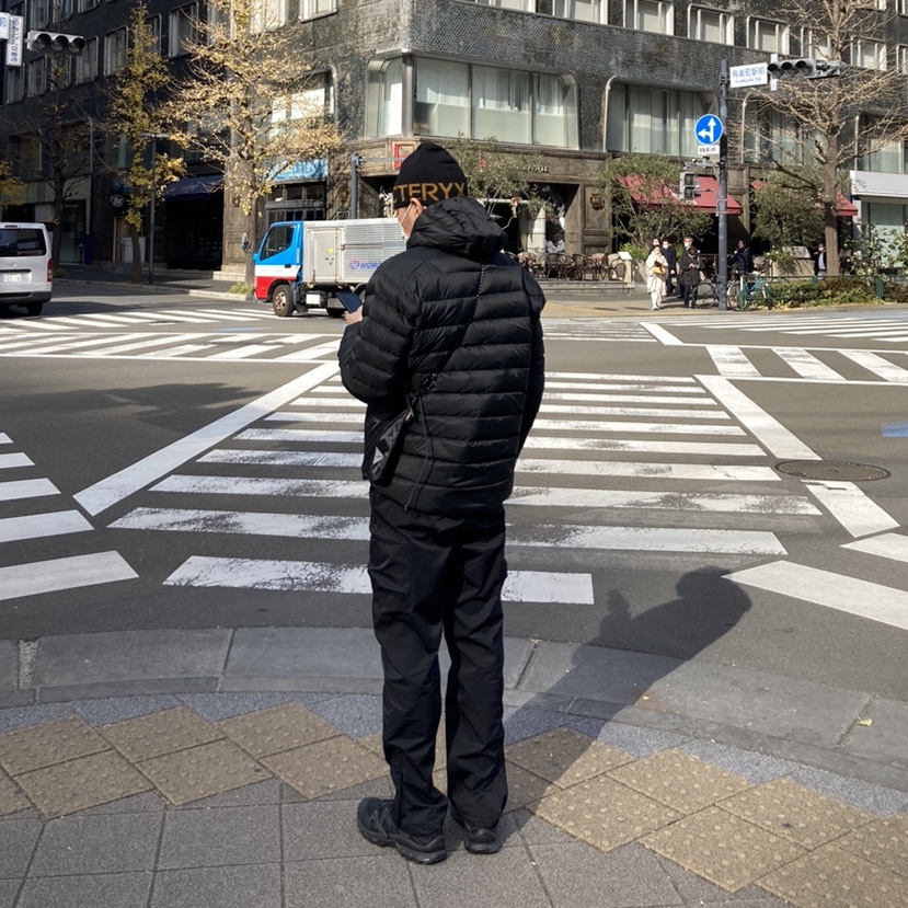 Arc'teryx Cerium LT Hoody Black, Salomon XT-Quest ADV Black 착용 스타일