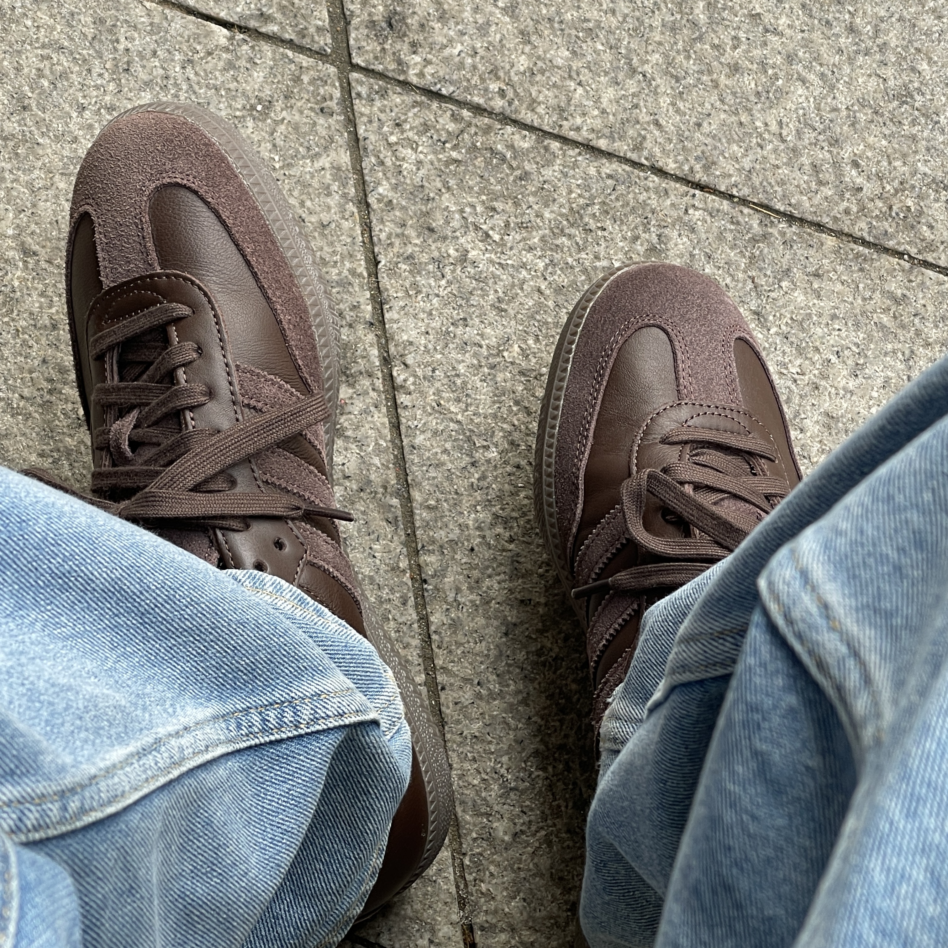 Adidas Samba Brown 착용 스타일 - 3