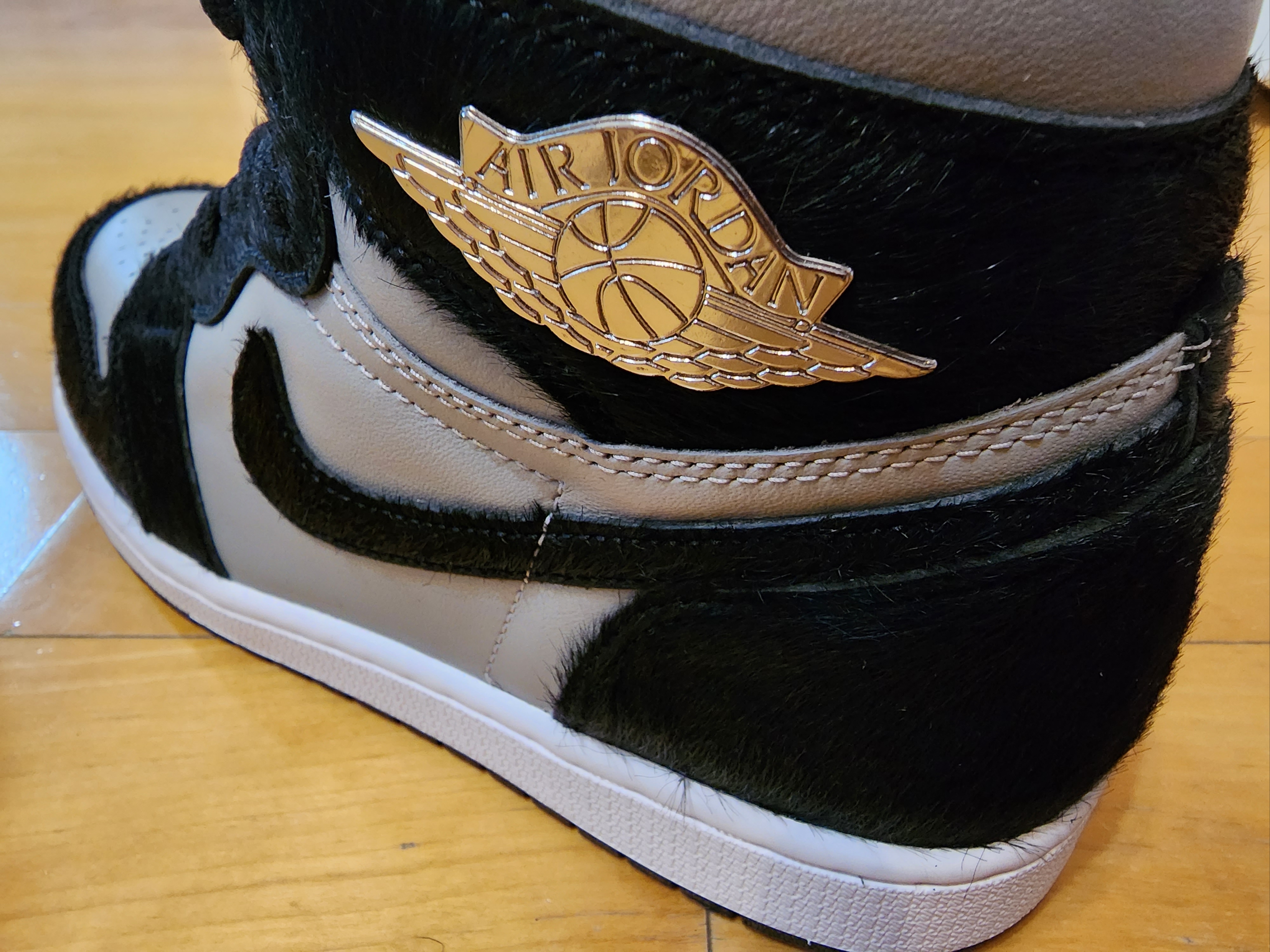 (W) Jordan 1 Retro High OG Medium Grey 착용 스타일 - 2