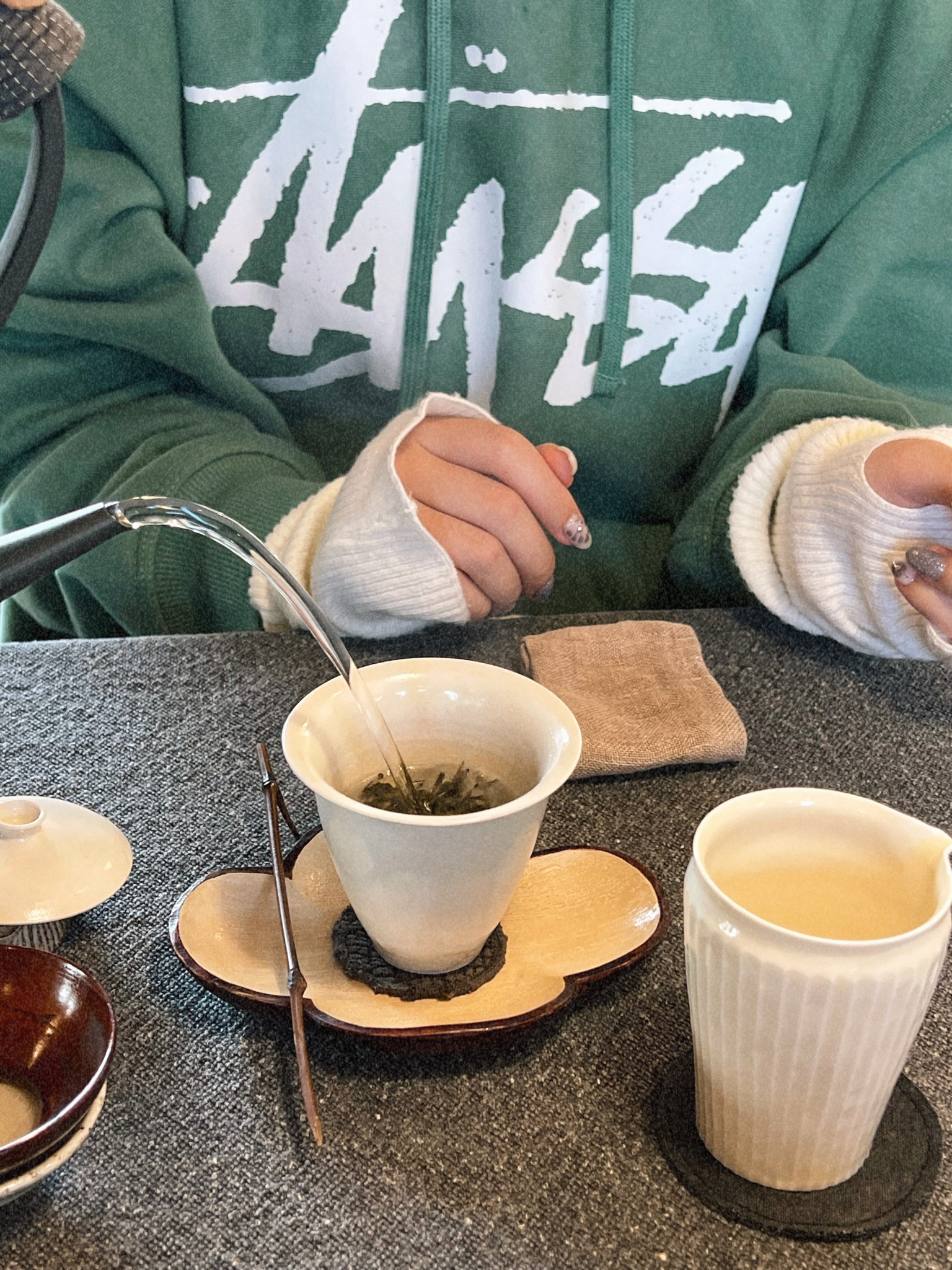 Stussy Big Stock Hoodie Green 착용 스타일 - 2