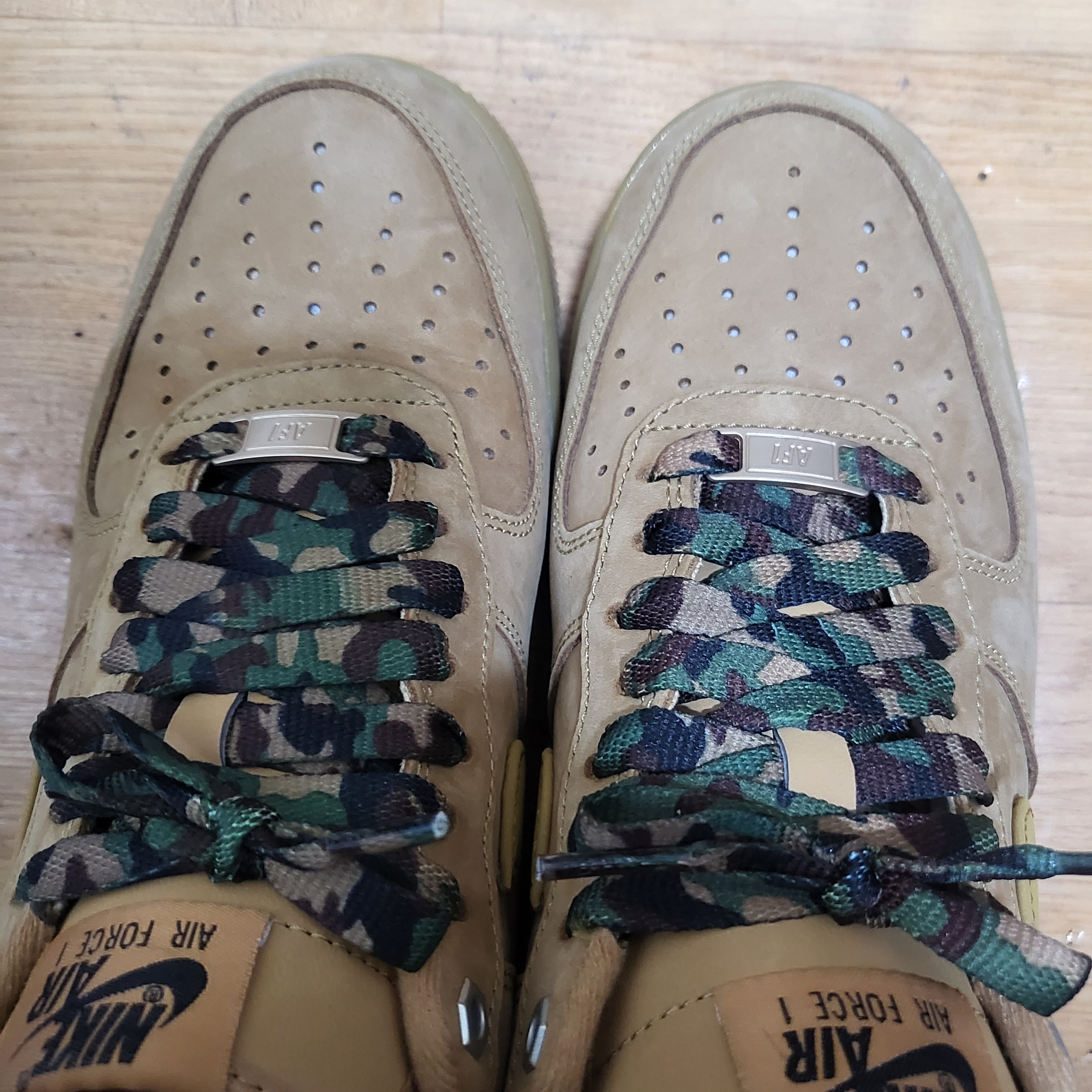 Nike Air Force 1 '07 WB Flax 착용 스타일