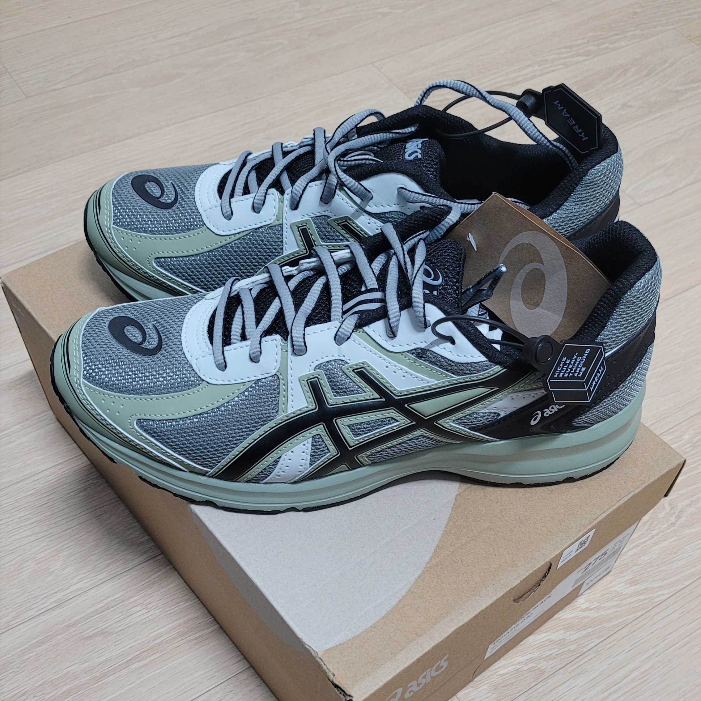 Asics Jog 100 S Sheet Rock - 2E Wide 착용 스타일