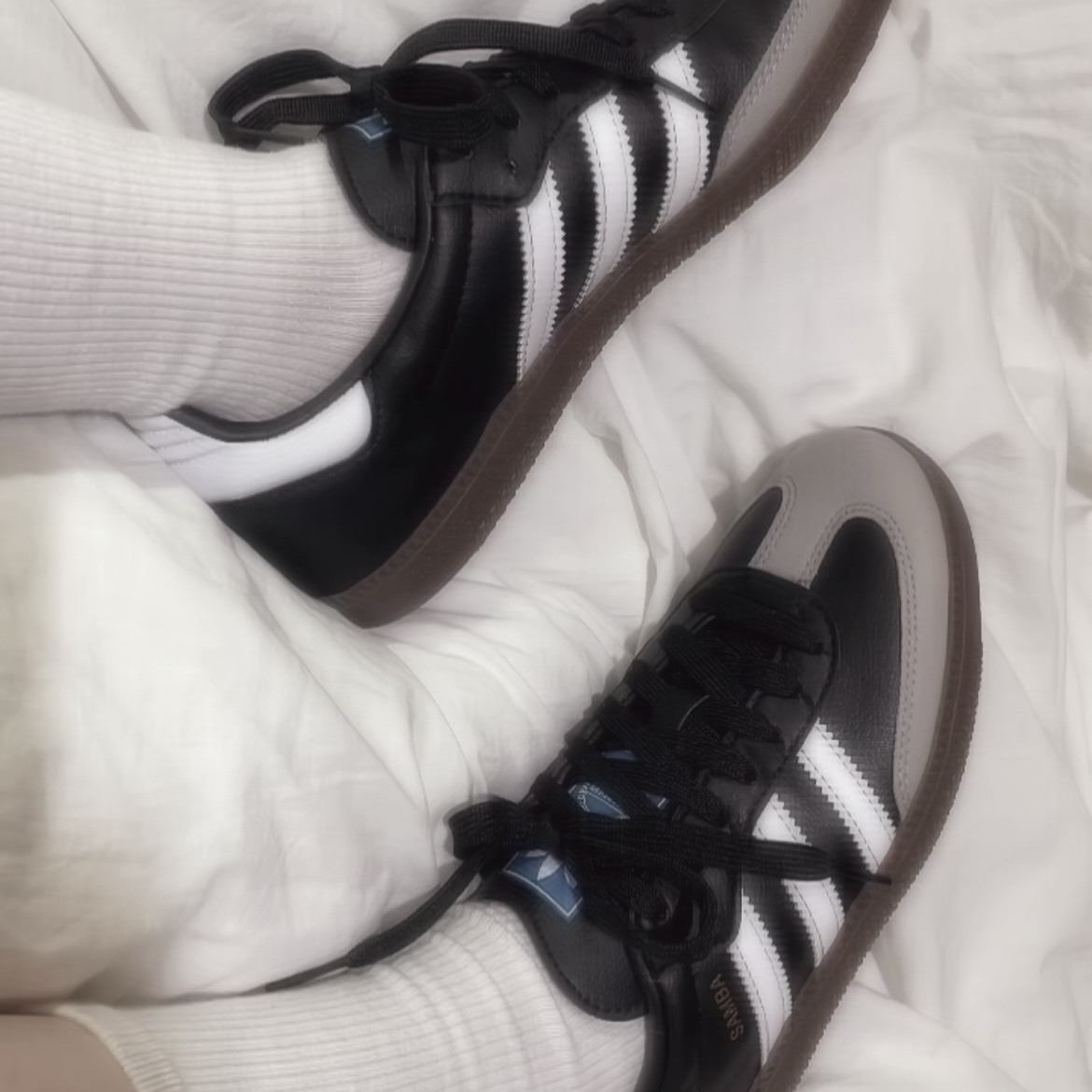 Adidas Samba Vegan Black White 착용 스타일