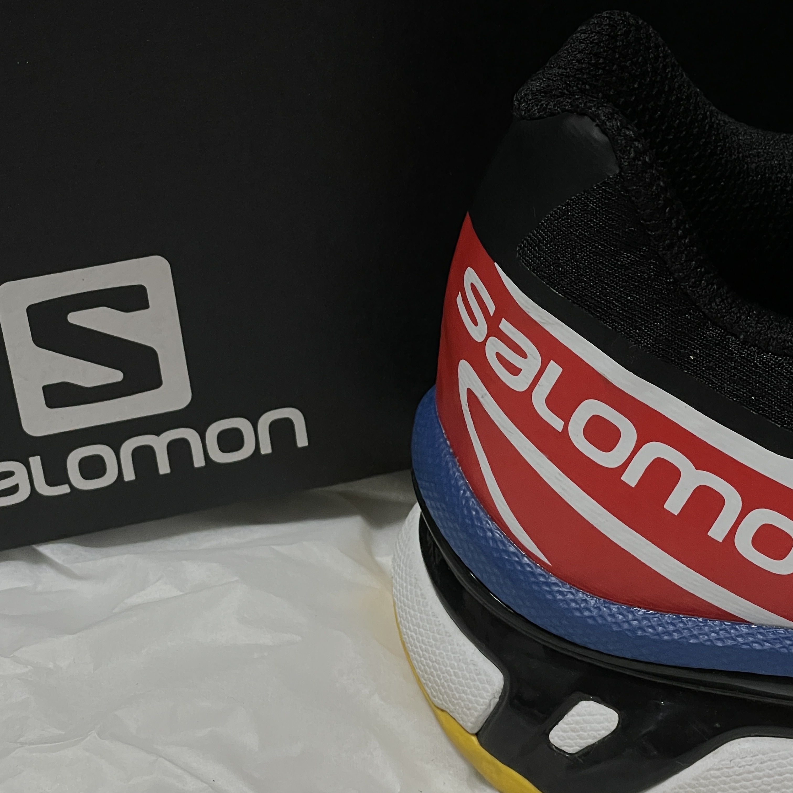 Salomon XT-6 Racing Black Red 착용 스타일 - 3