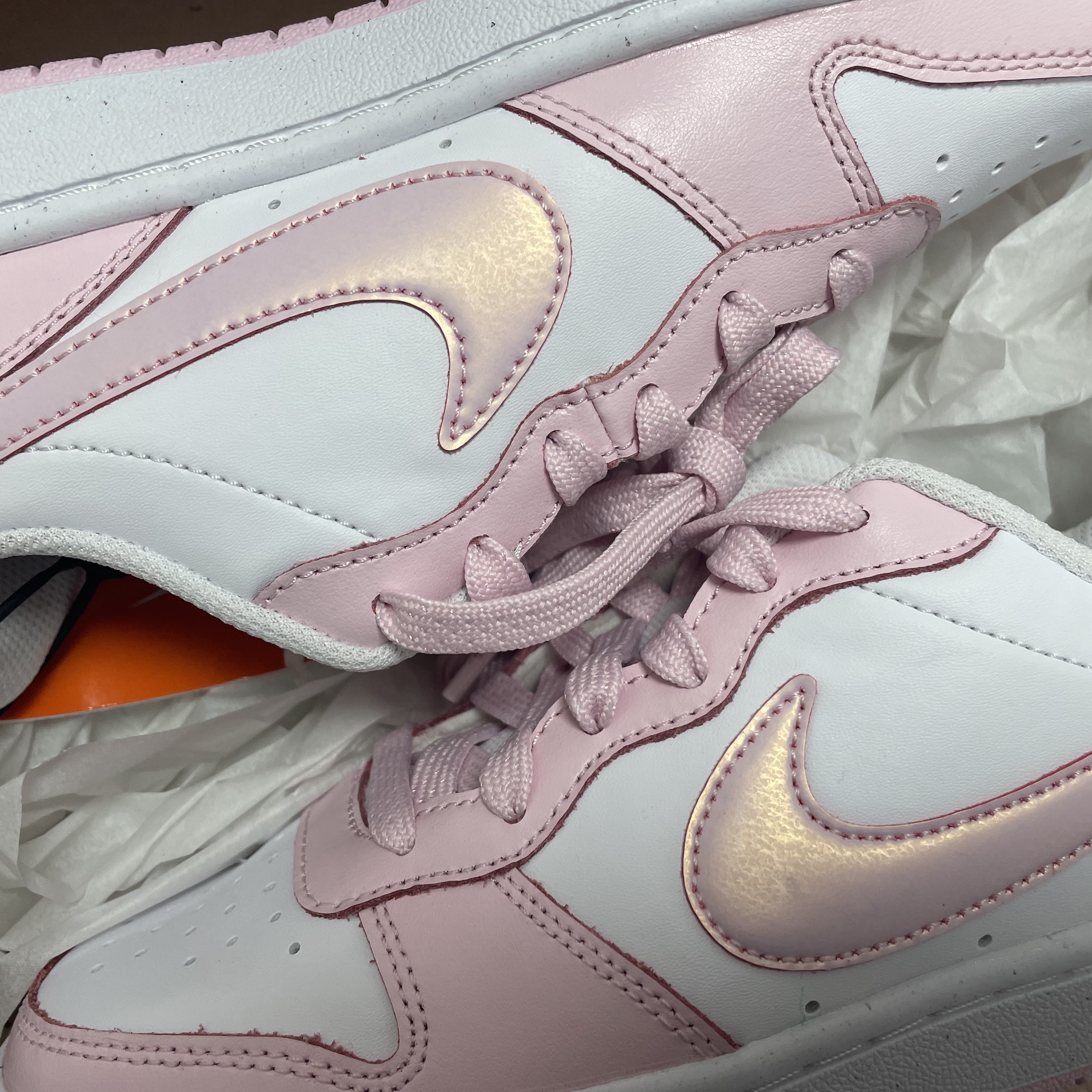 (GS) Nike Court Borough 2 SE White Pink Foam 착용 스타일