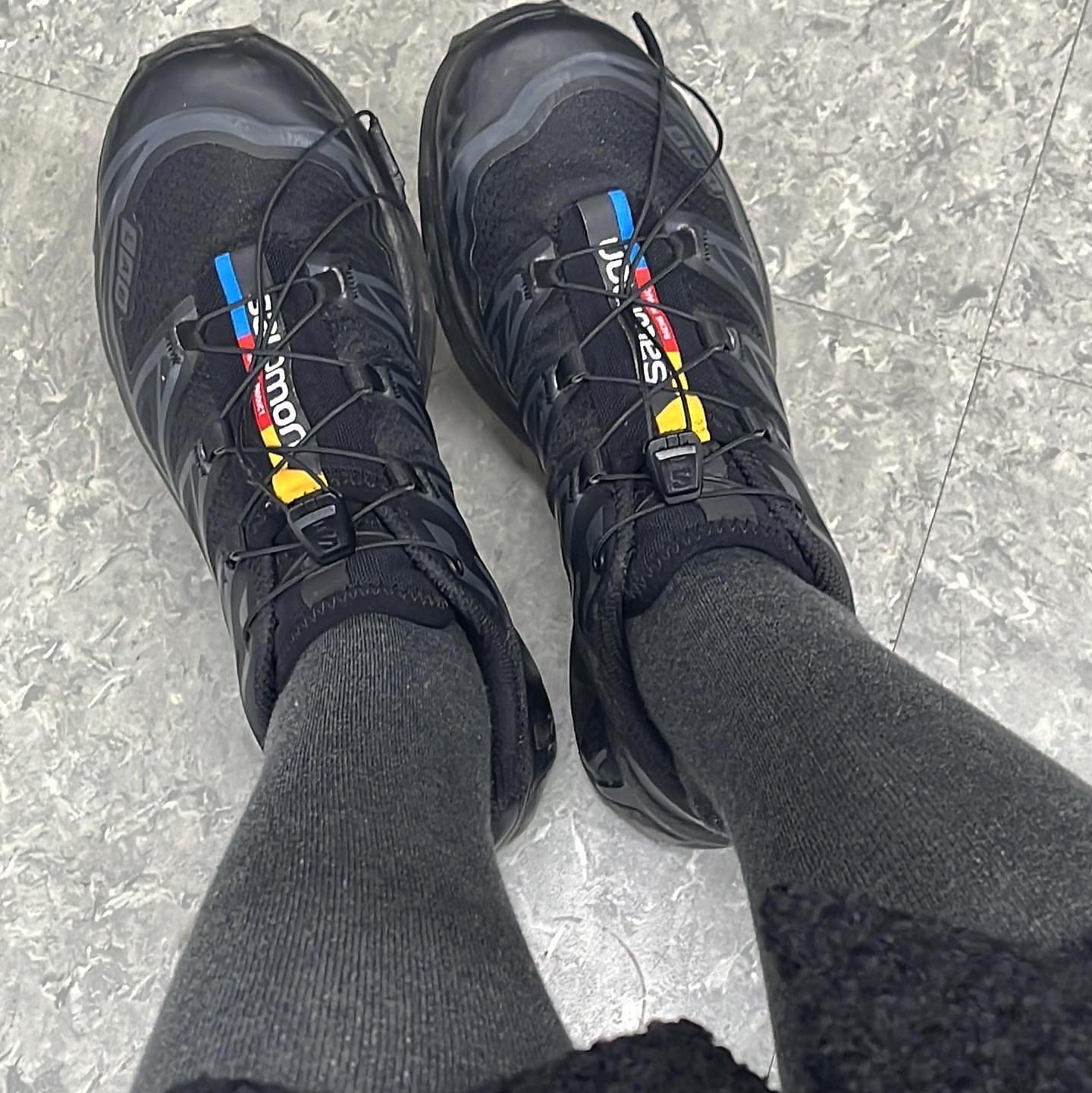 Salomon XT-6 ADV Black 착용 스타일