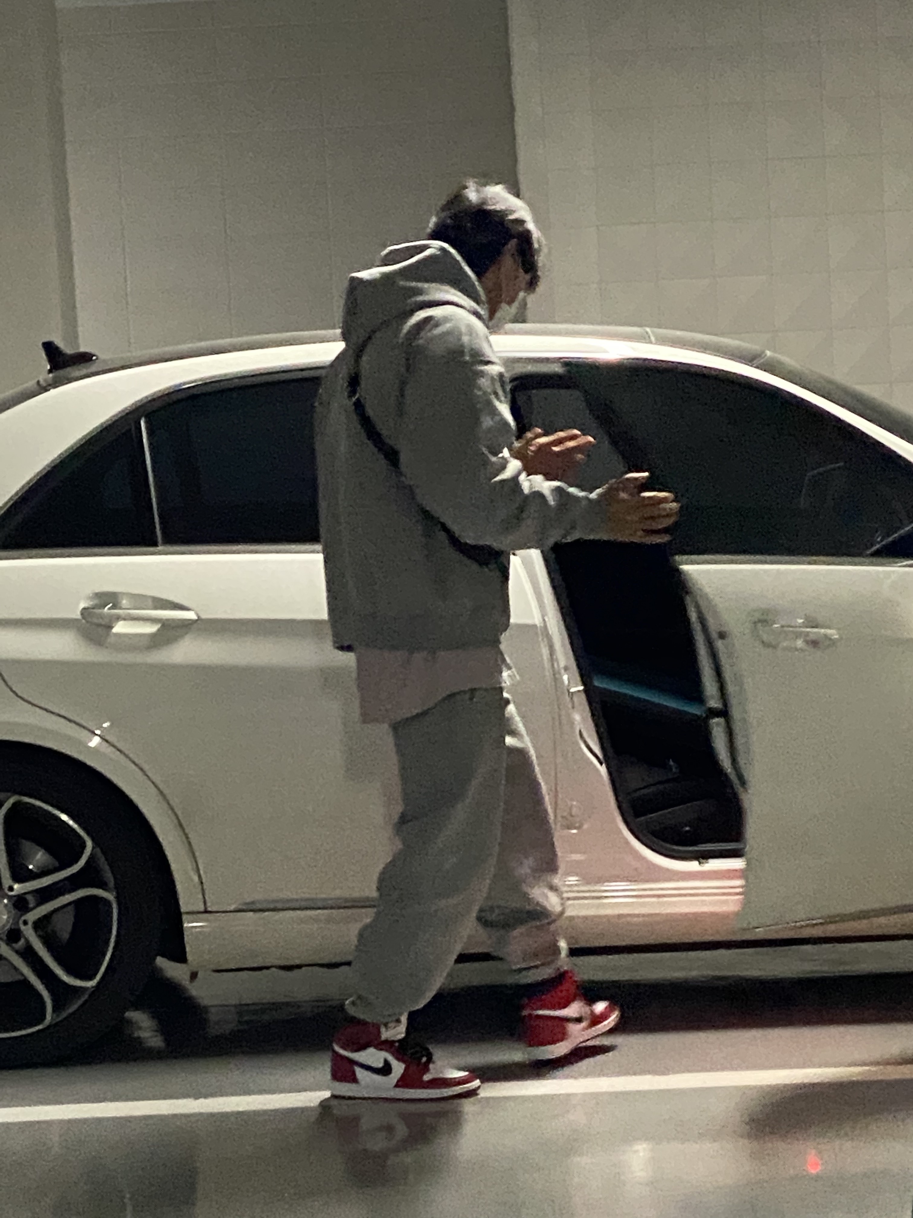 Jordan 1 Retro High OG Chicago 2015, Nike x Stussy NRG RA Pullover Hoodie Dark Grey Heather (DJ9488-063) 착용 스타일