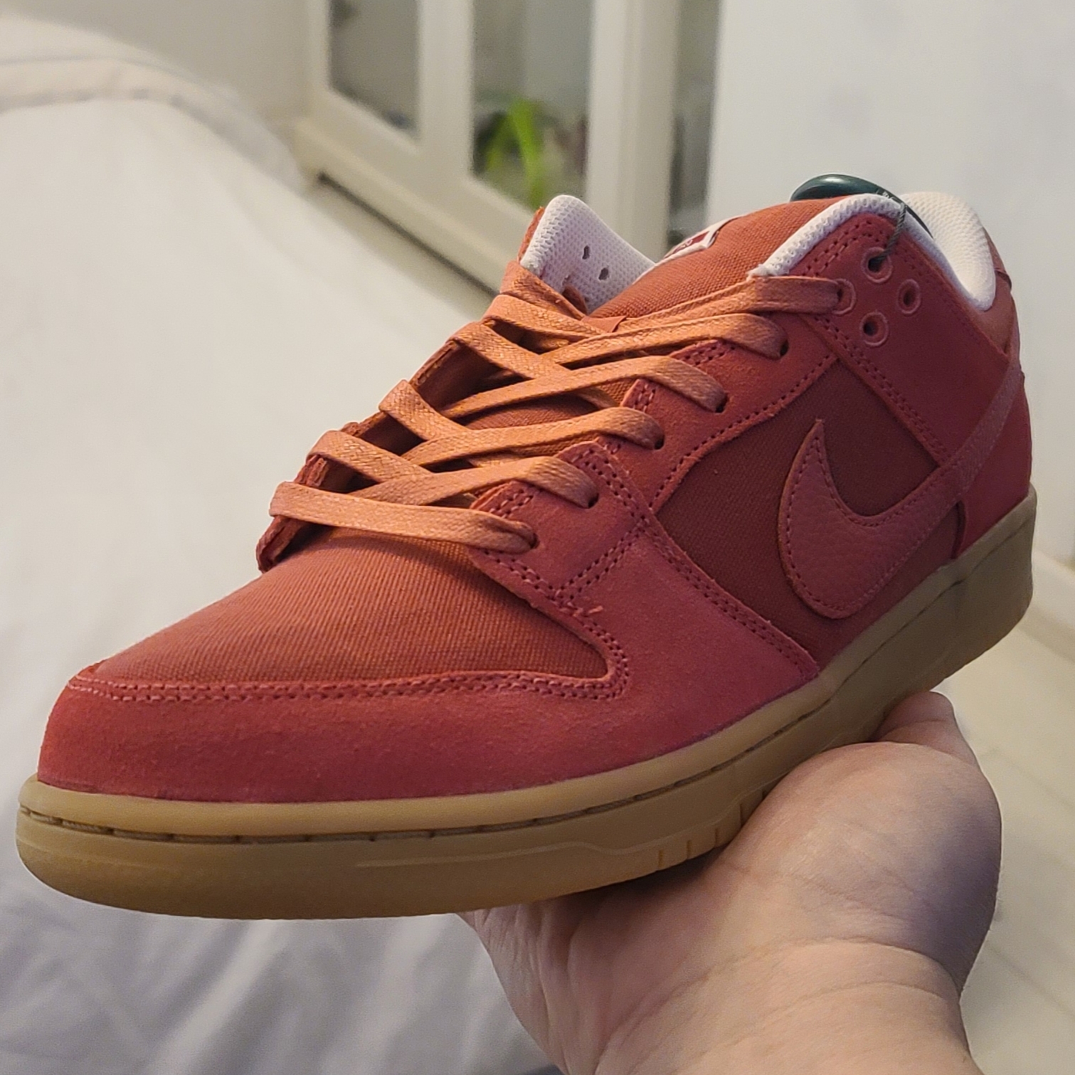 Nike SB Dunk Low Adobe 착용 스타일