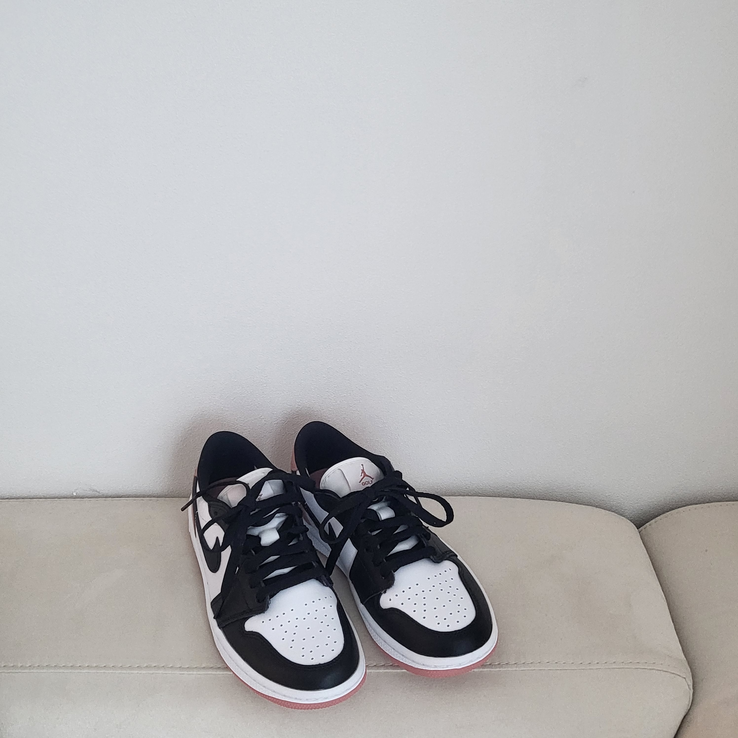 Jordan 1 Low Golf Rust Pink 착용 스타일