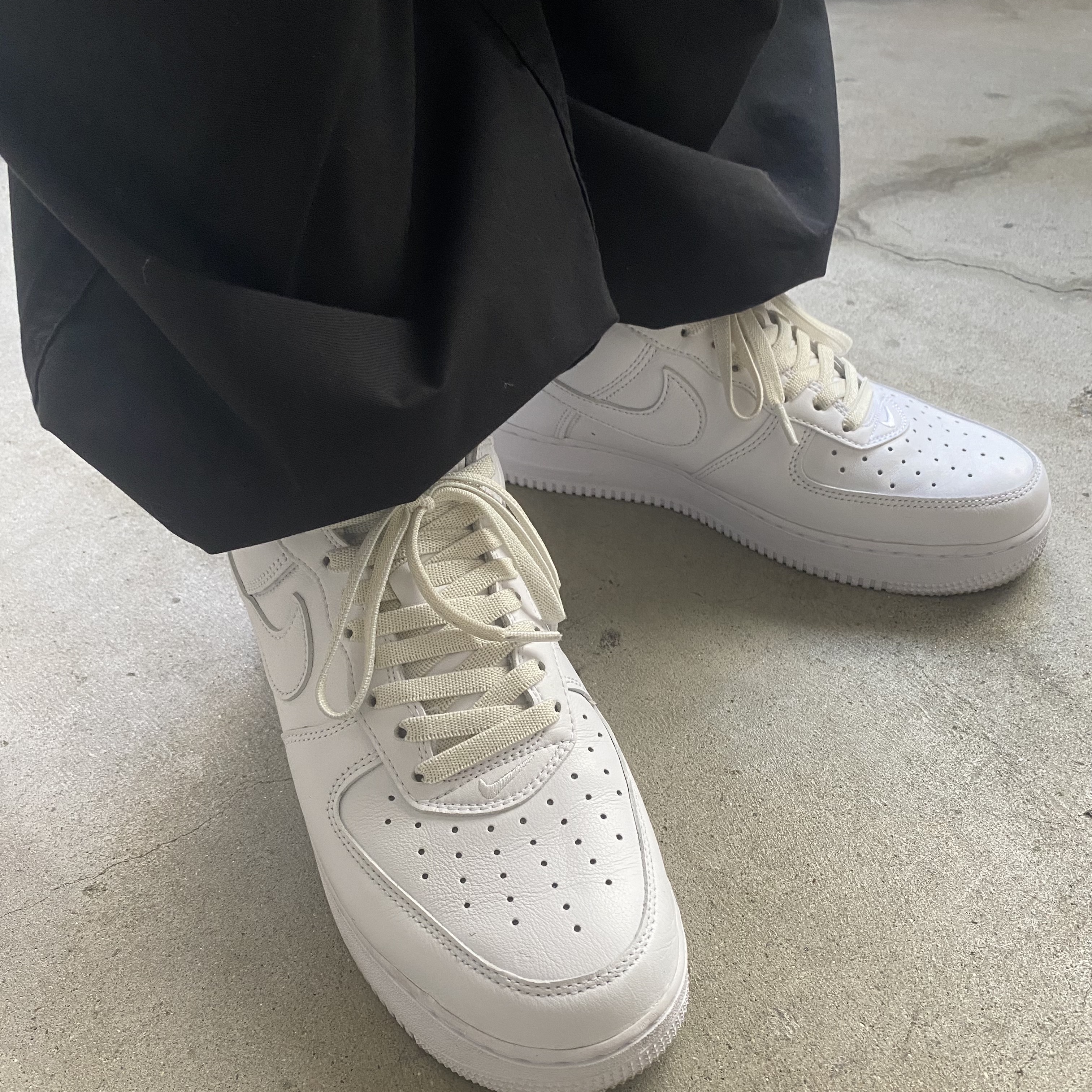 Nike Air Force 1 Low Retro Color of the Month White 착용 스타일