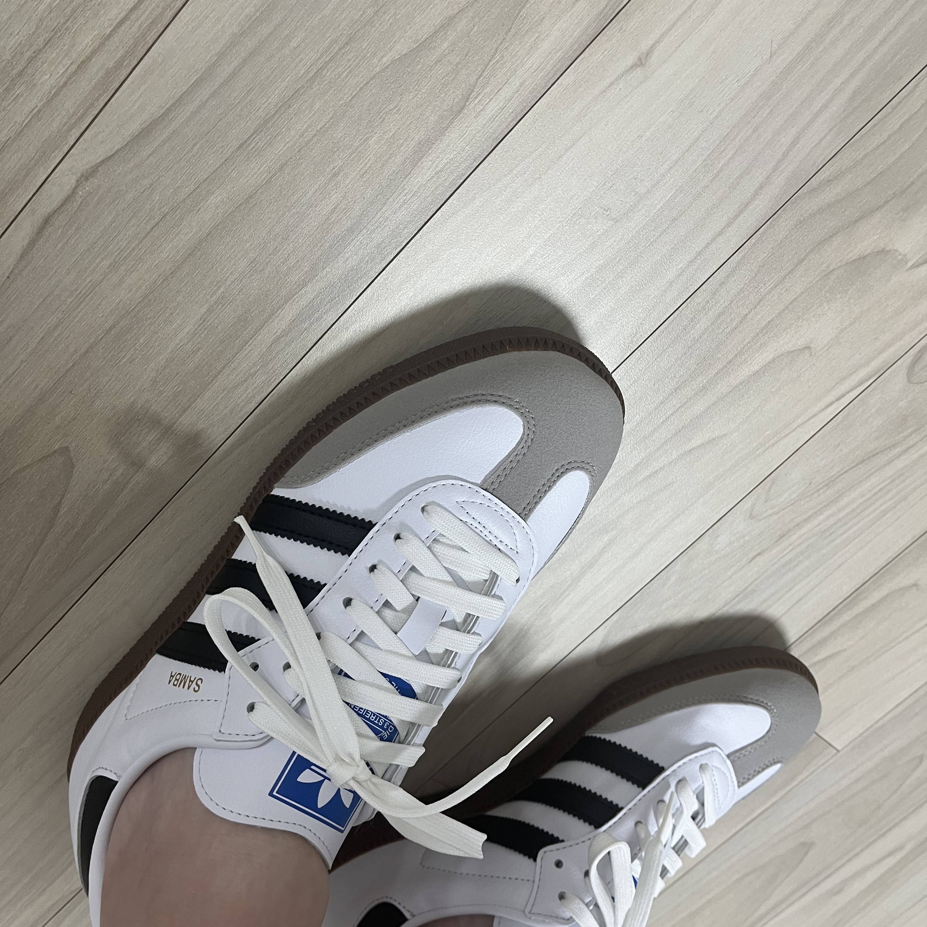 Adidas Samba Vegan White Black 착용 스타일