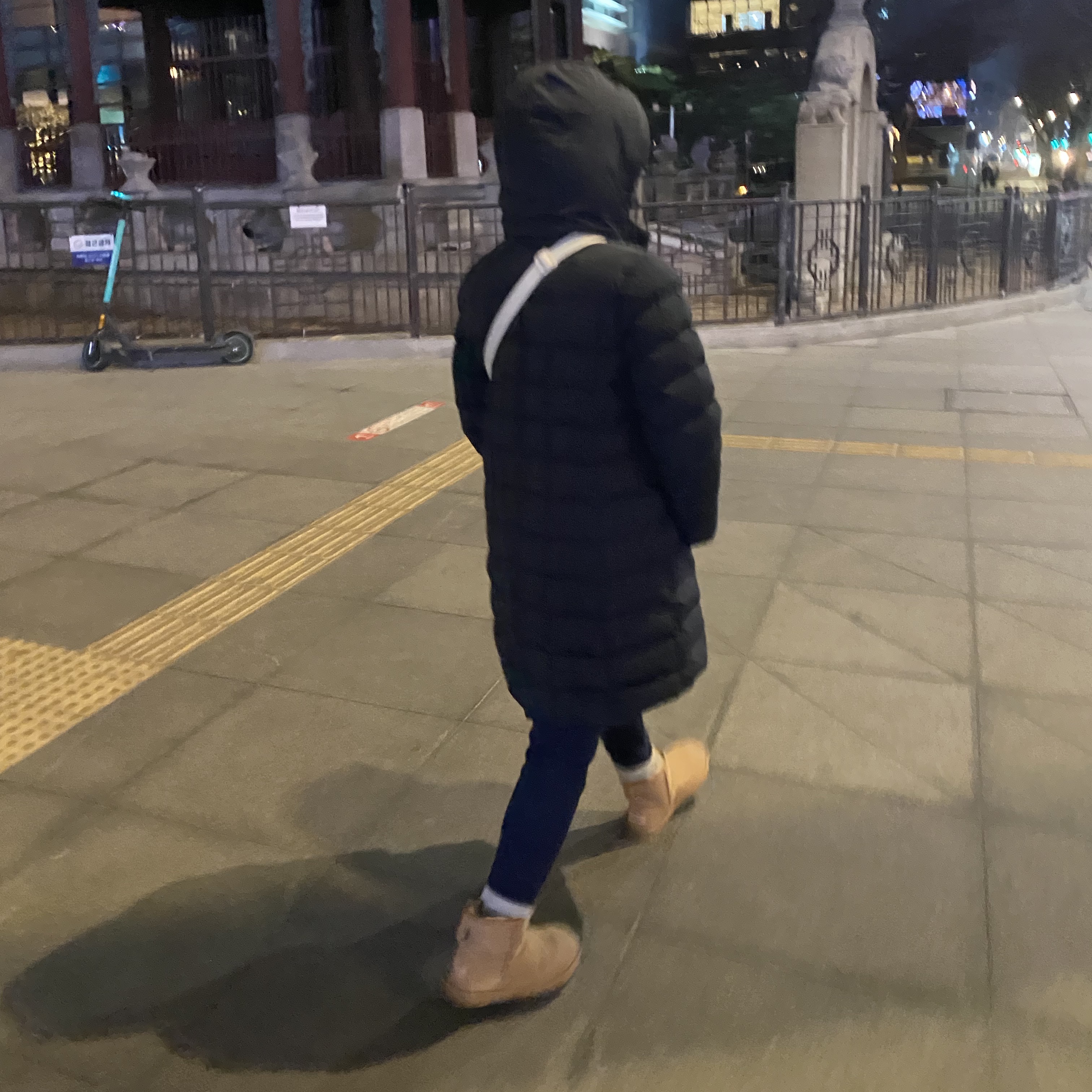 (W) UGG Classic Mini II Boots Chestnut 착용 스타일