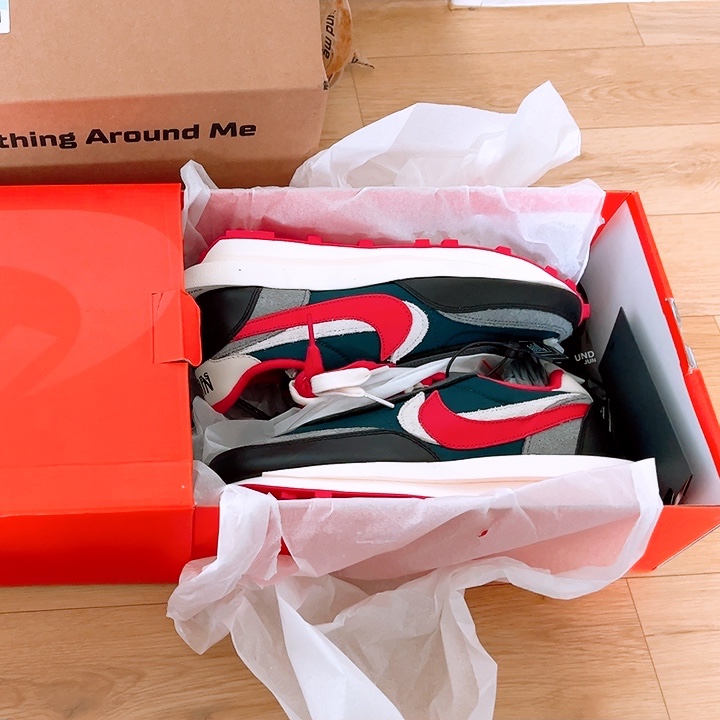 Nike x Sacai x Undercover LDWaffle Midnight Spruce University Red 착용 스타일