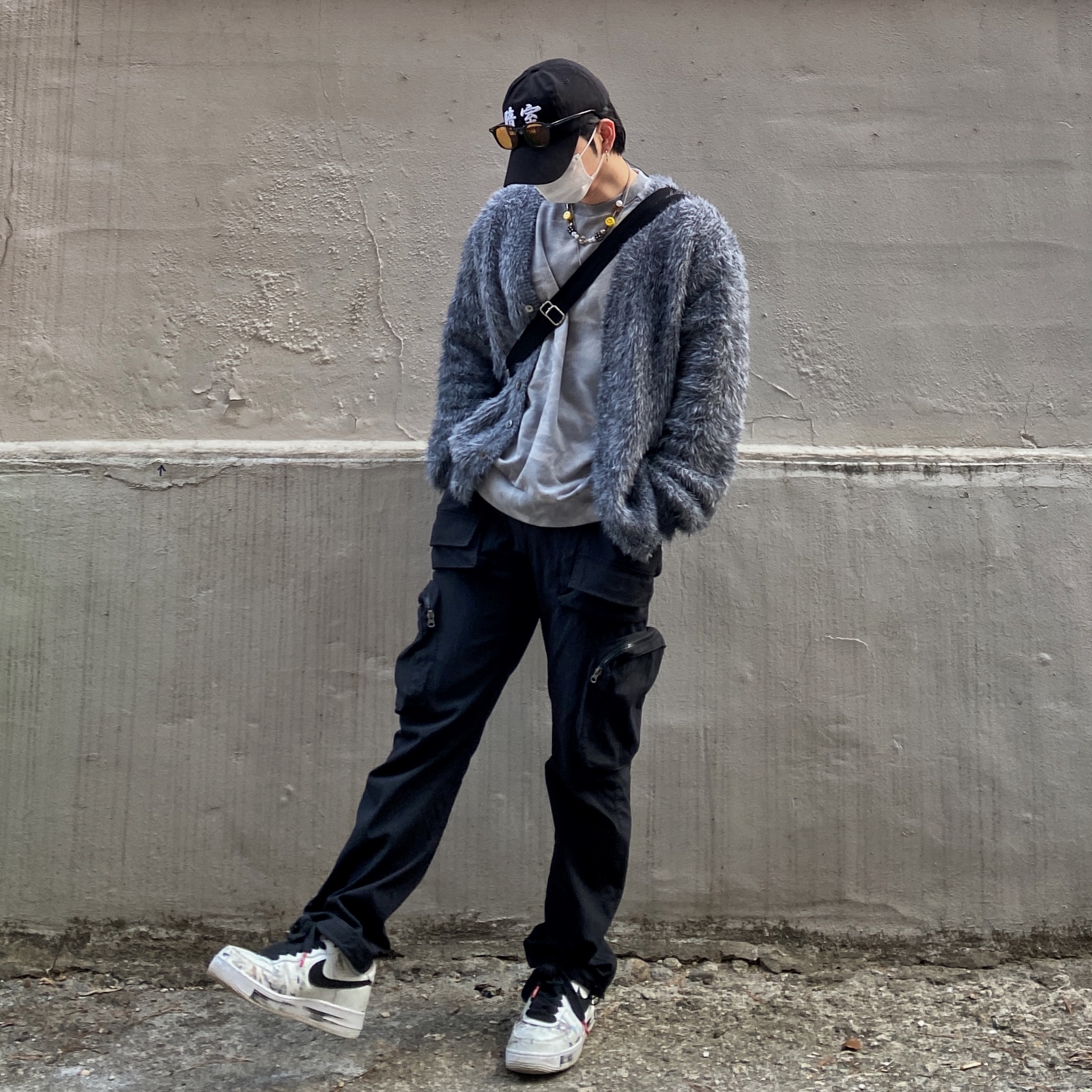 Darkr8m Studio White Logo Cap, Nike x Peaceminusone Air Force 1 Low Para-Noise 2.0 착용 스타일