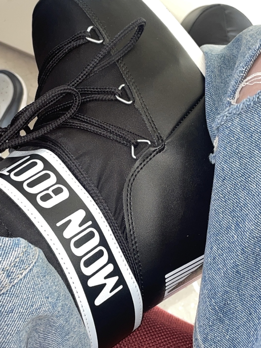 (W) Moon Boot Icon Low Nylon Boots Black 착용 스타일 - 4