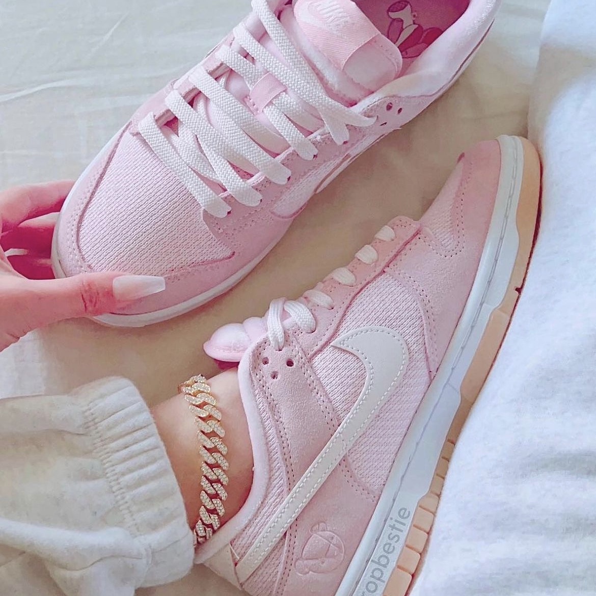 (W) Nike Dunk Low SE Light Soft Pink 착용 스타일