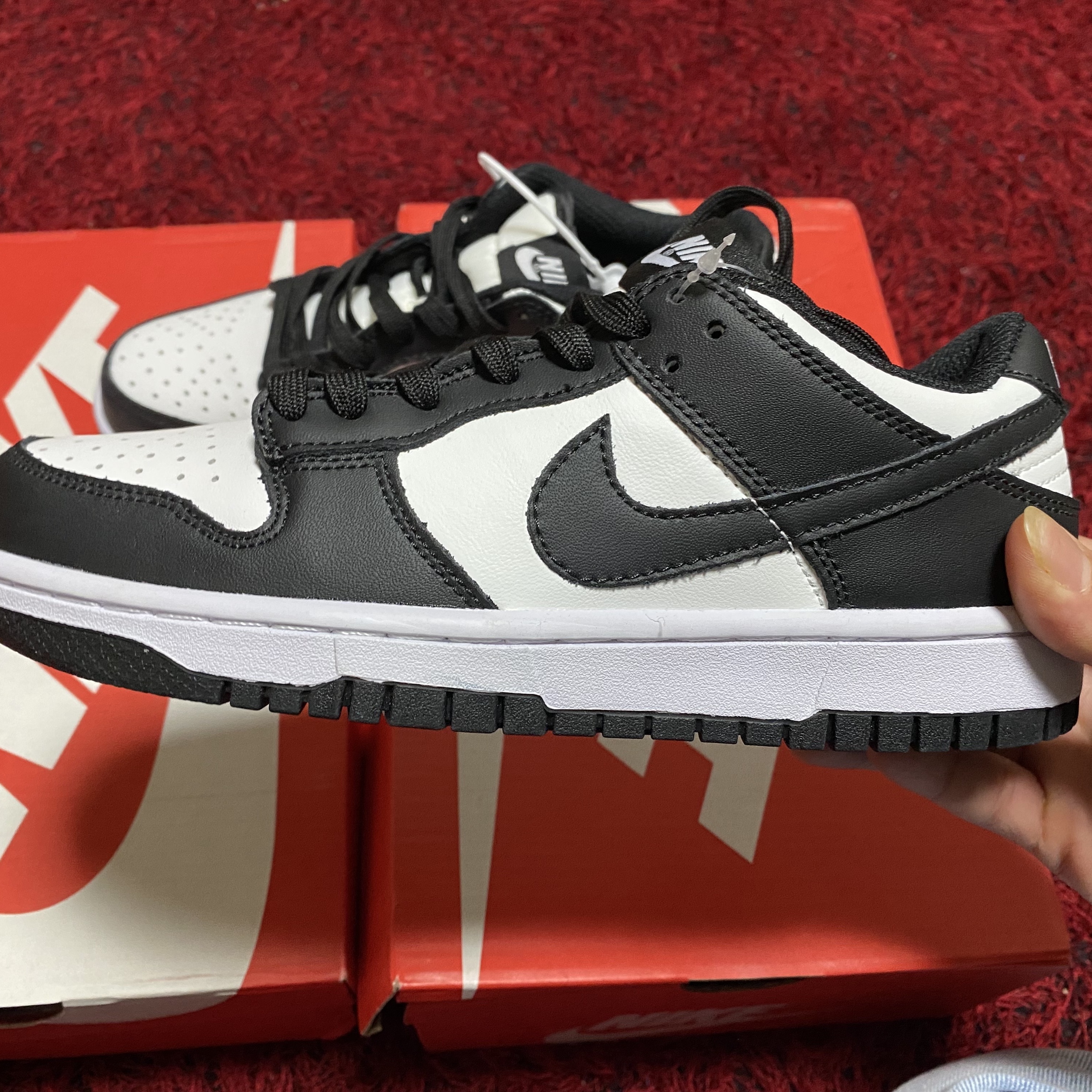 Nike Dunk Low Retro Black 착용 스타일
