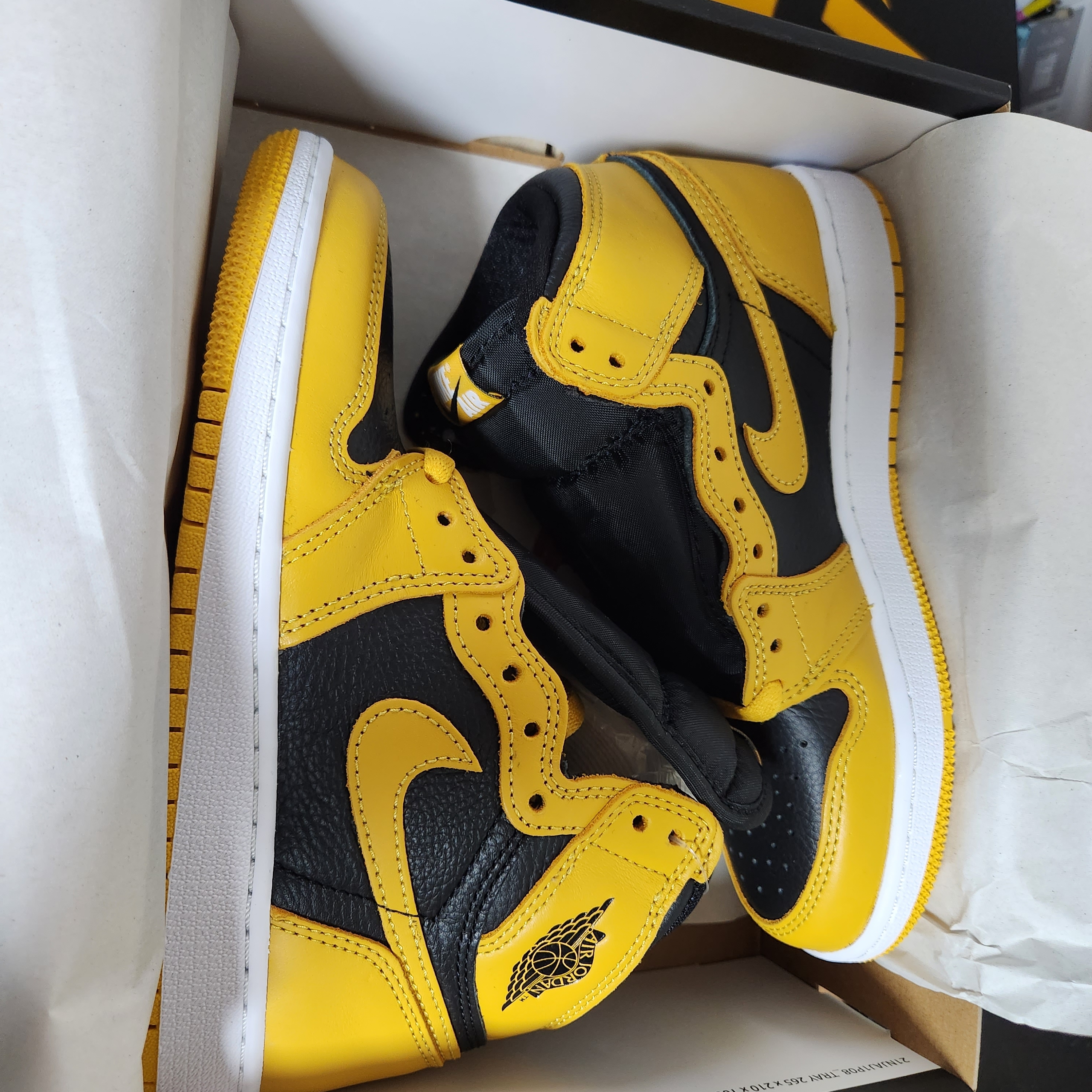 (GS) Jordan 1 Retro High OG Pollen 착용 스타일 - 1