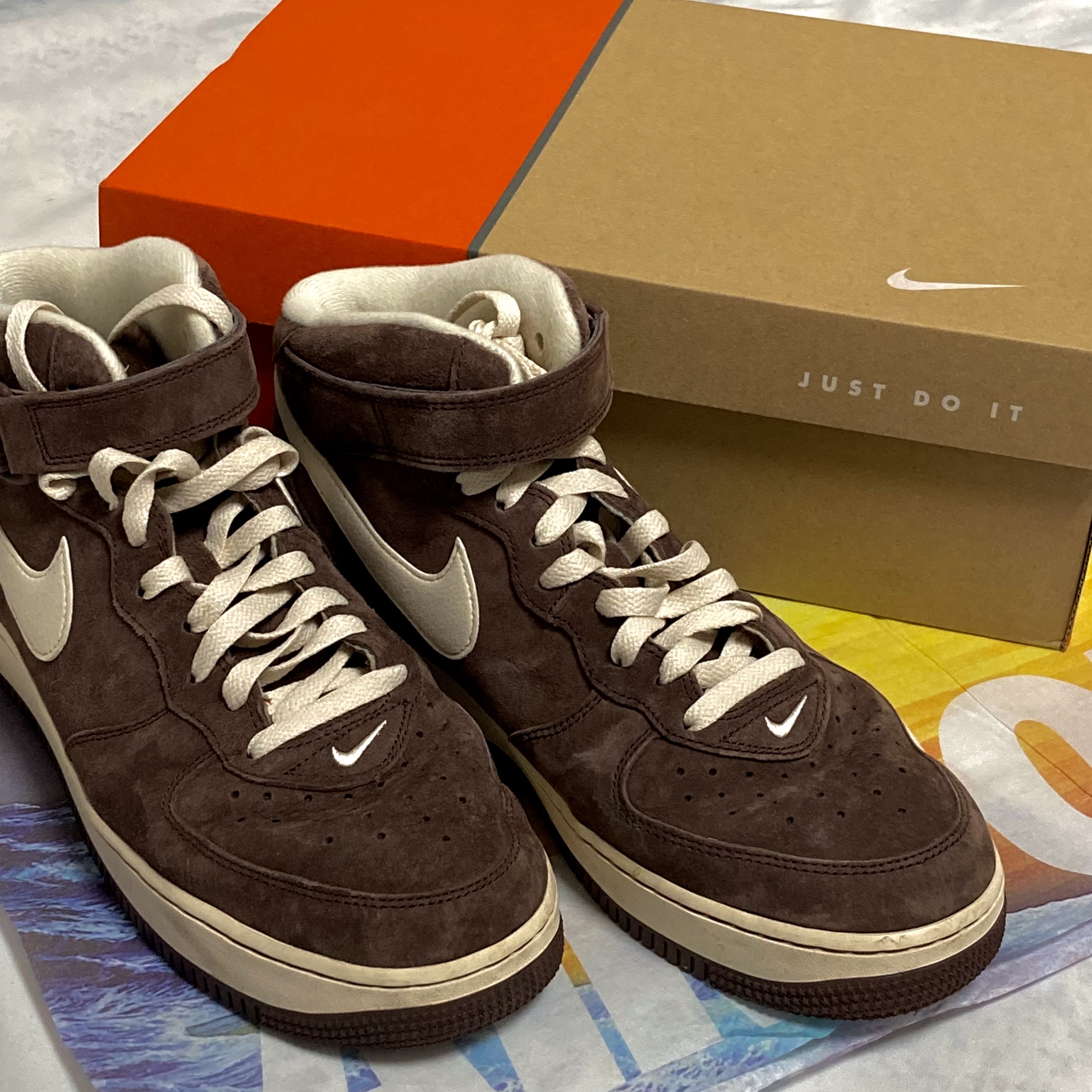 Nike Air Force 1 Mid '07 QS Chocolate 착용 스타일