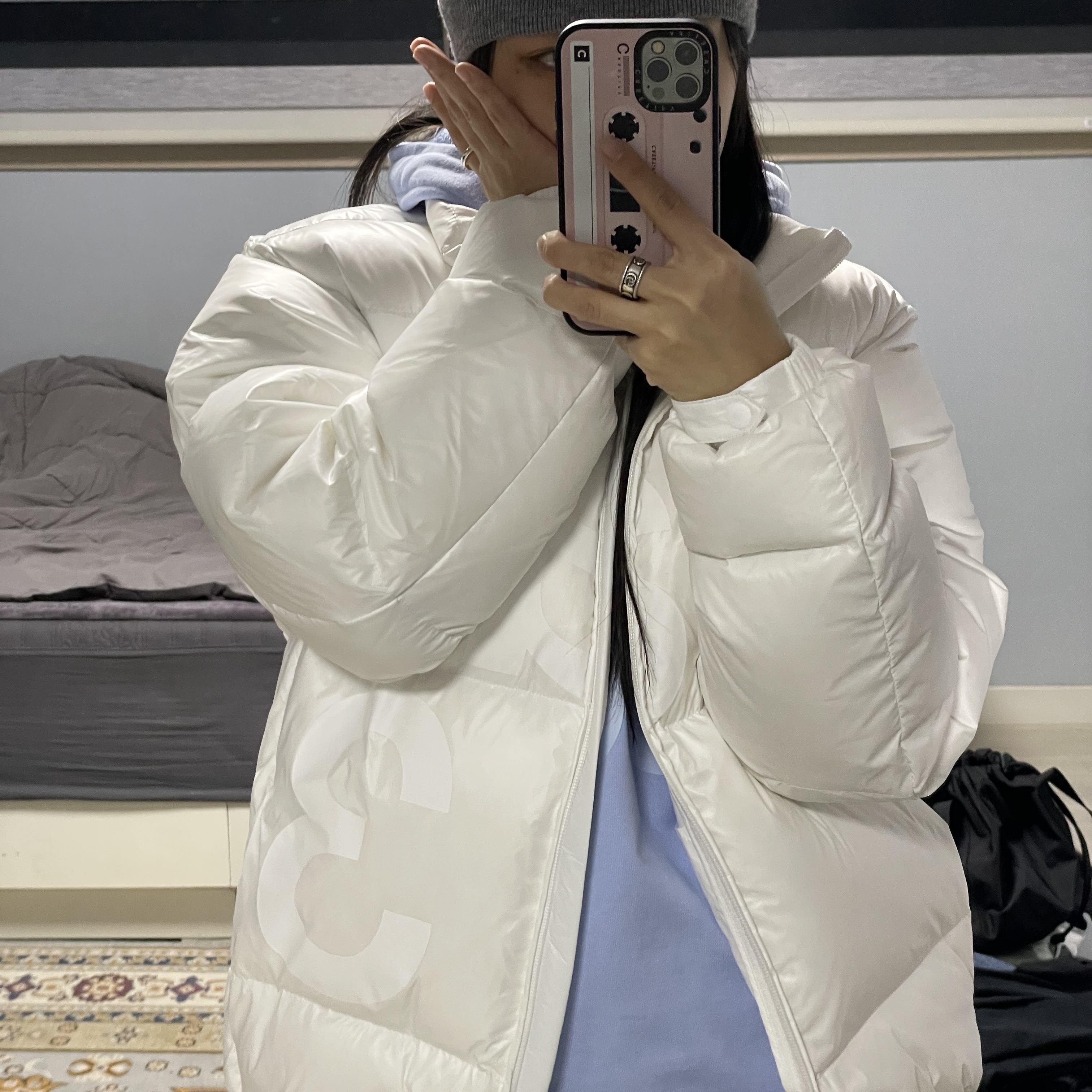 [KREAM 단독] Safarispot Basic Safari Hoodie Sky, Adidas Samba OG Black White Gum 착용 스타일 - 3
