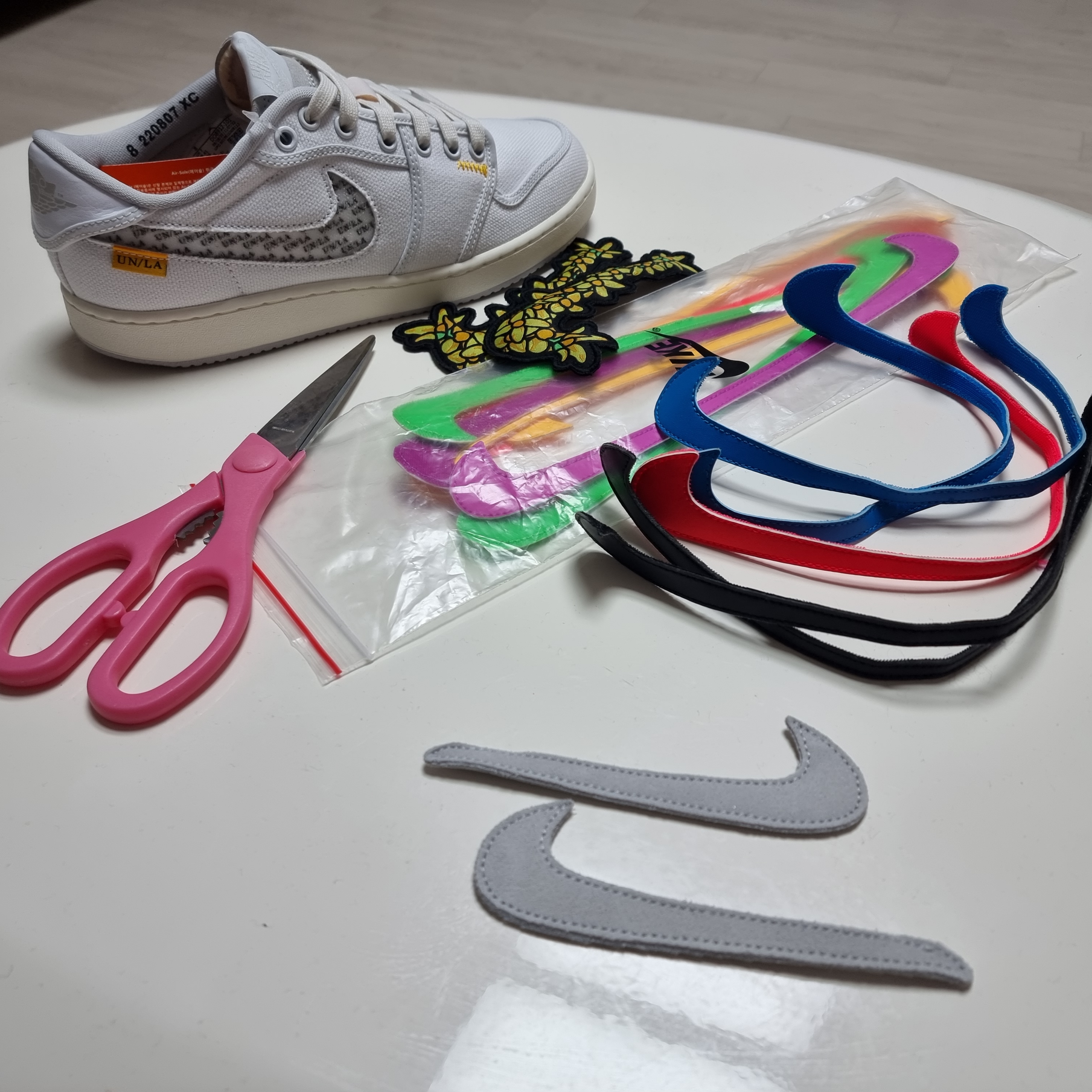 Jordan 1 x Union KO Low White, Nike Air Force 1 Low Swoosh Pack All-Star 2018 Black 착용 스타일 - 2