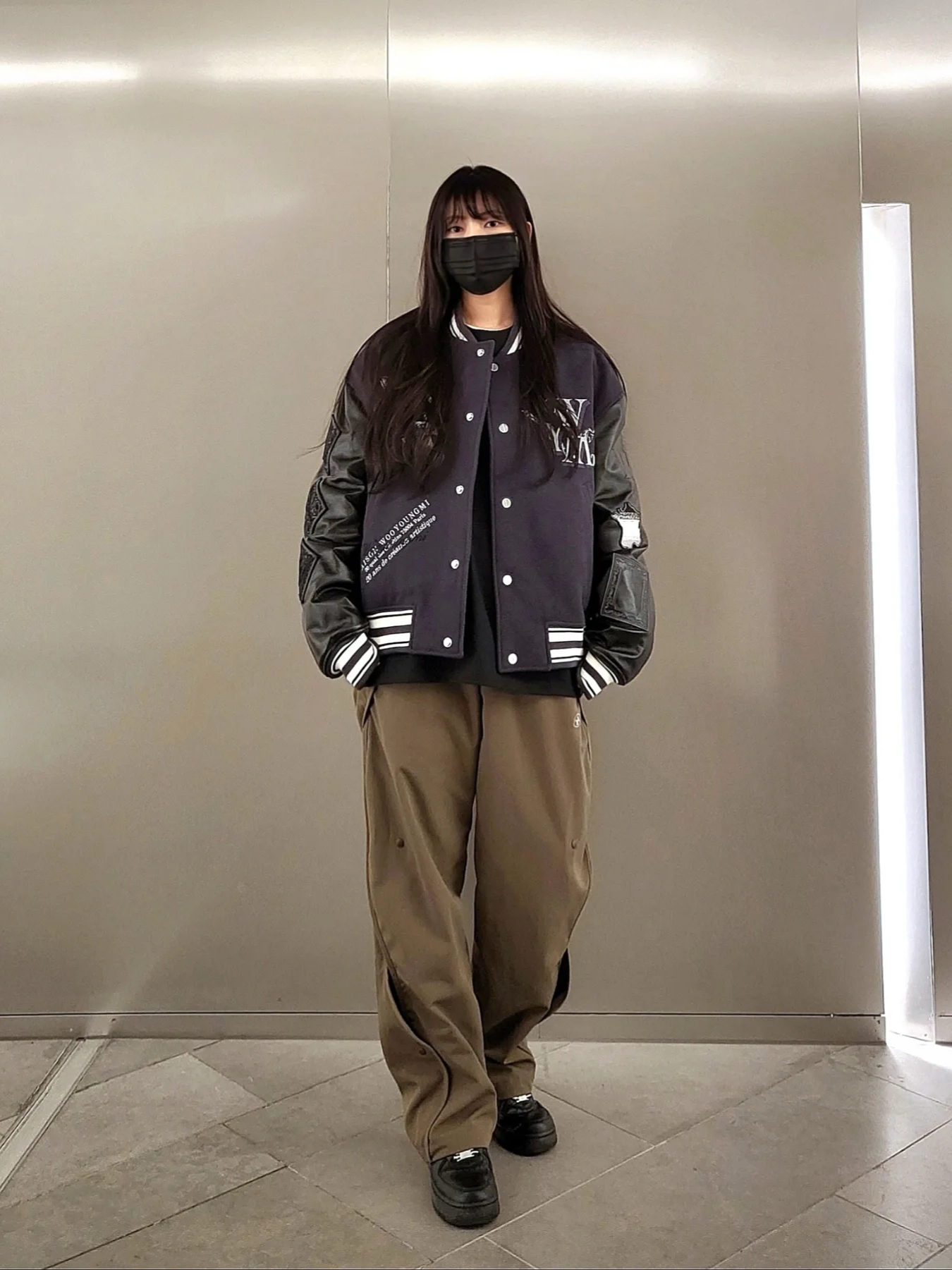 Wooyoungmi Varsity Jacket Gray - 23SS, Sansan Gear Wave Pants Mud Khaki - 22FW 착용 스타일 - 1