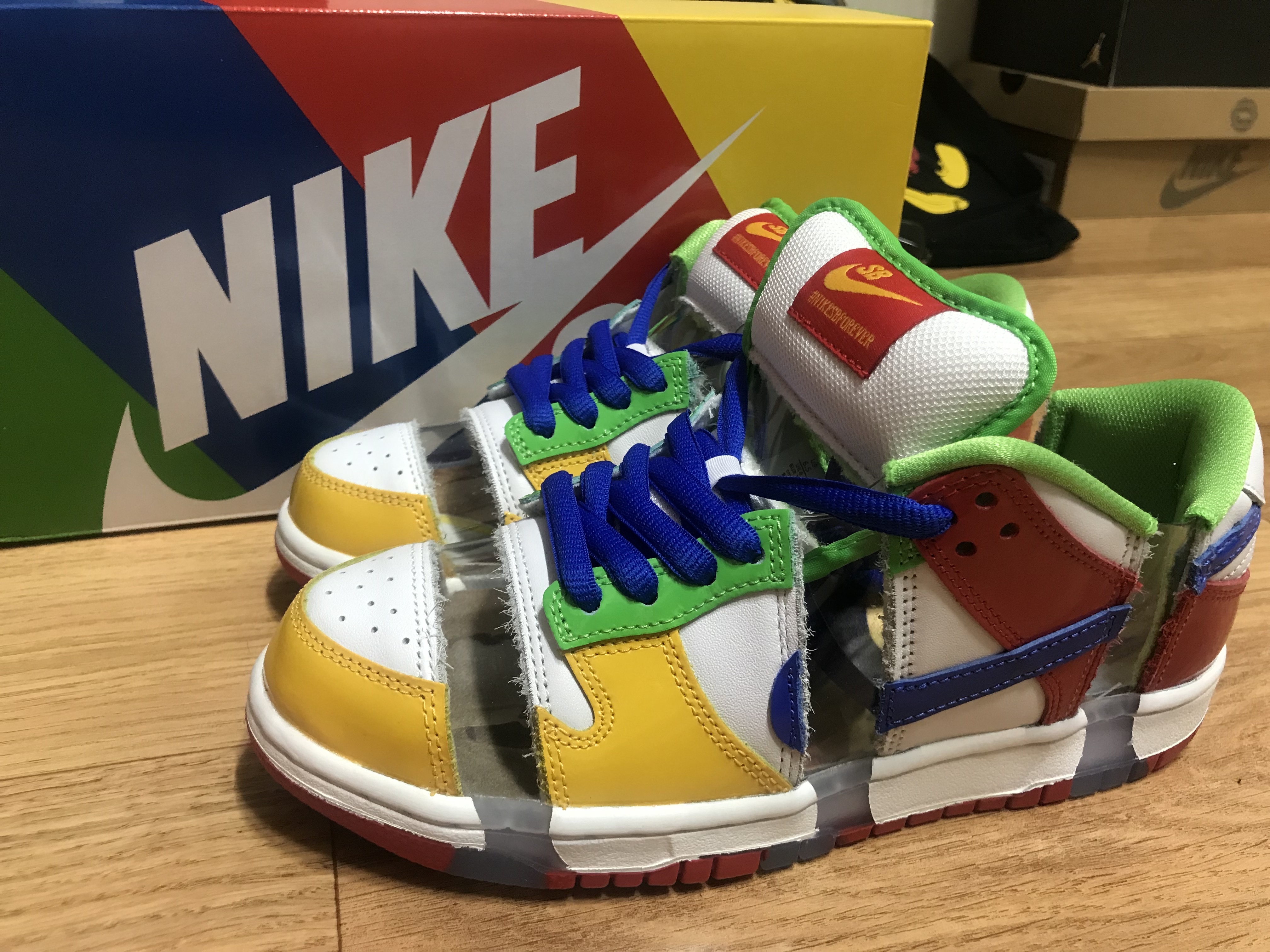 Nike SB Dunk Low Sandy 착용 스타일