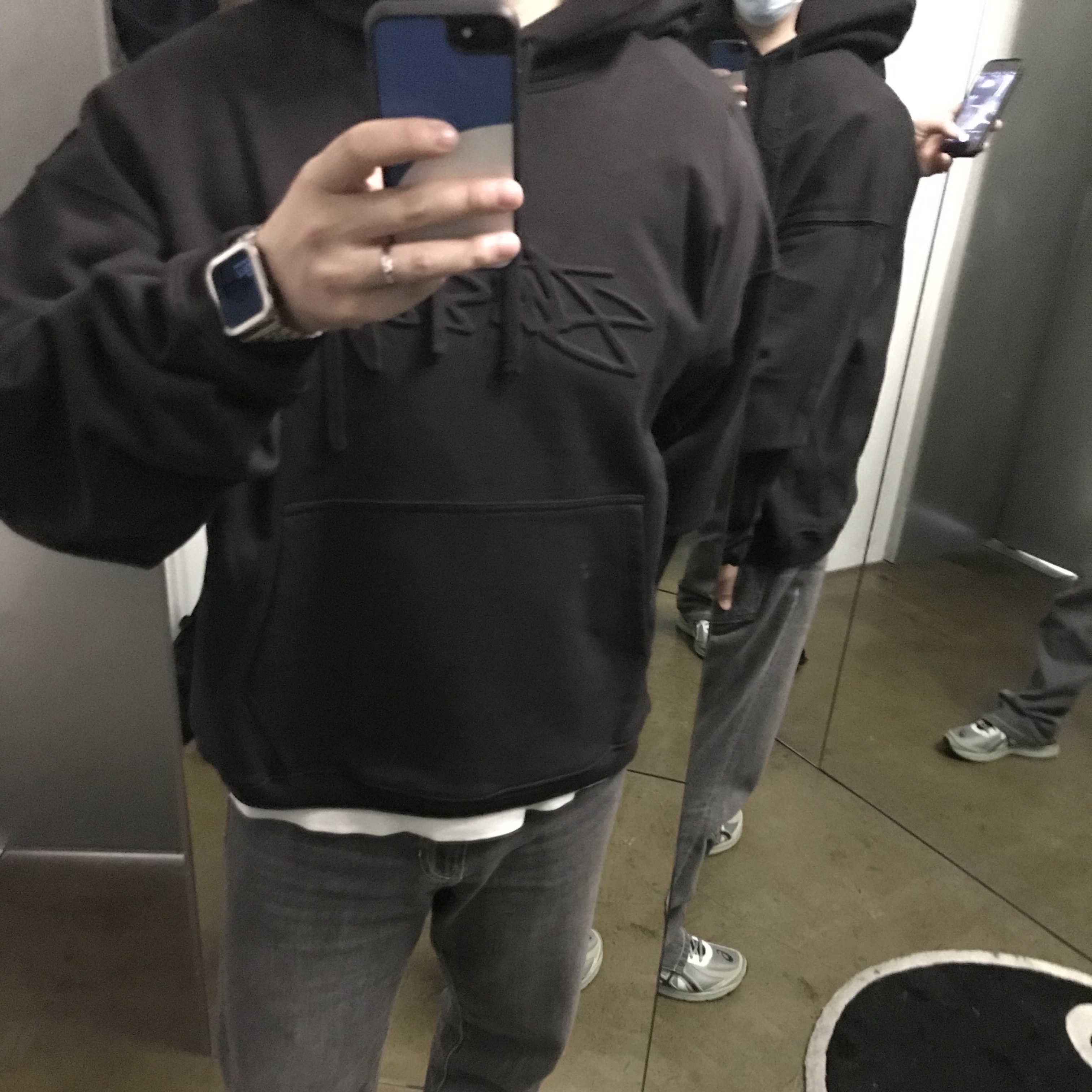 Stussy Relaxed Oversized Hoodie Black, Asics Jog 100 S Sheet Rock - 2E Wide 착용 스타일