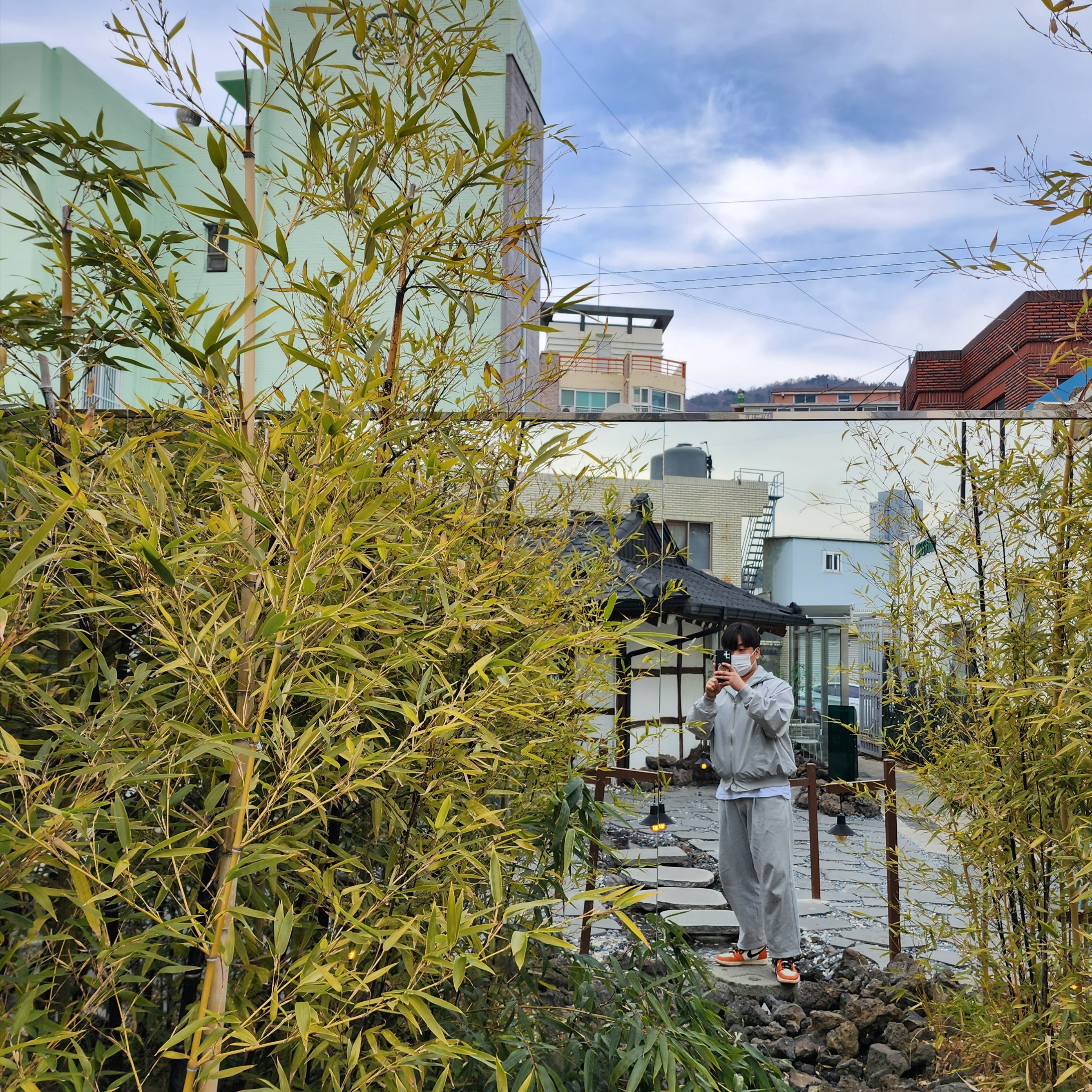 Jordan 1 Retro High OG Reverse Shattered Backboard 착용 스타일