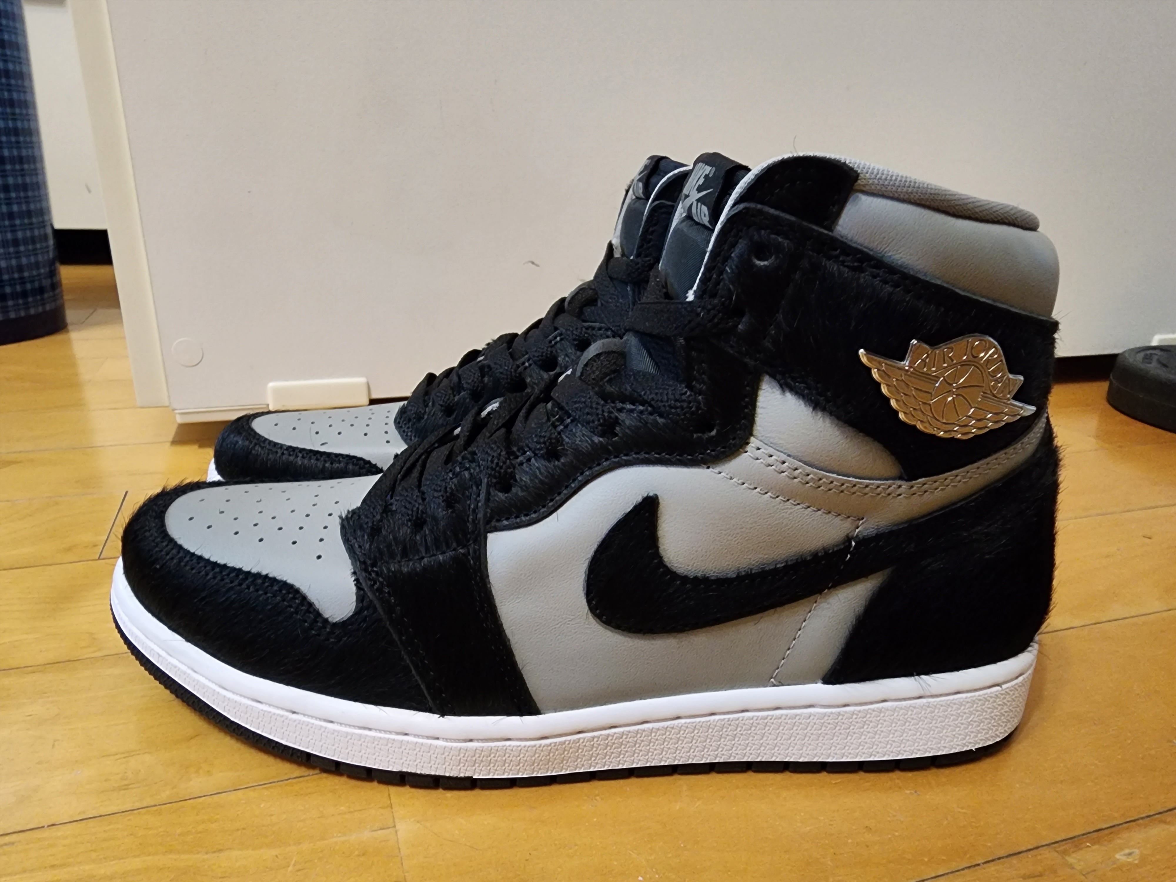 (W) Jordan 1 Retro High OG Medium Grey 착용 스타일 - 3