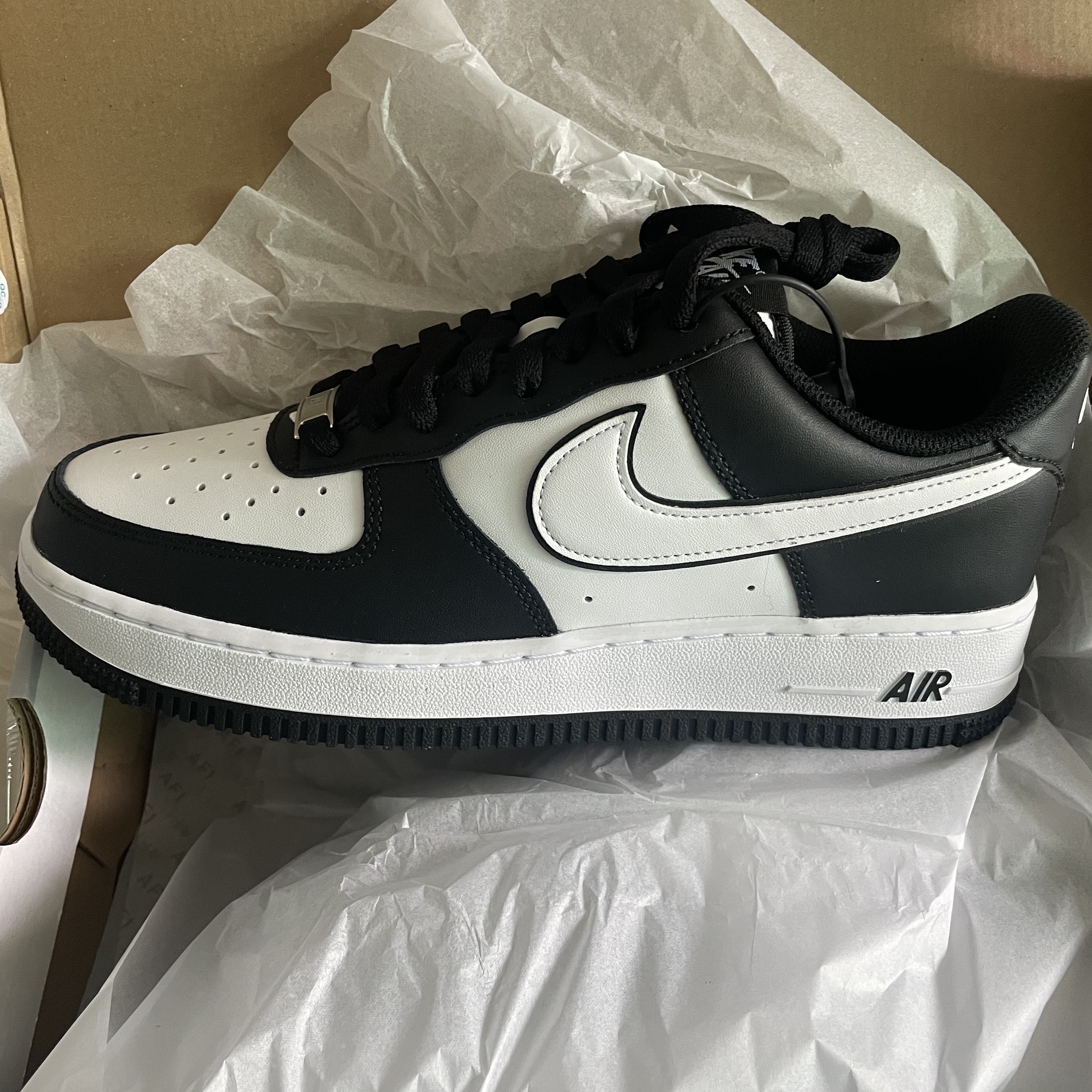 Nike Air Force 1 '07 Black White 착용 스타일