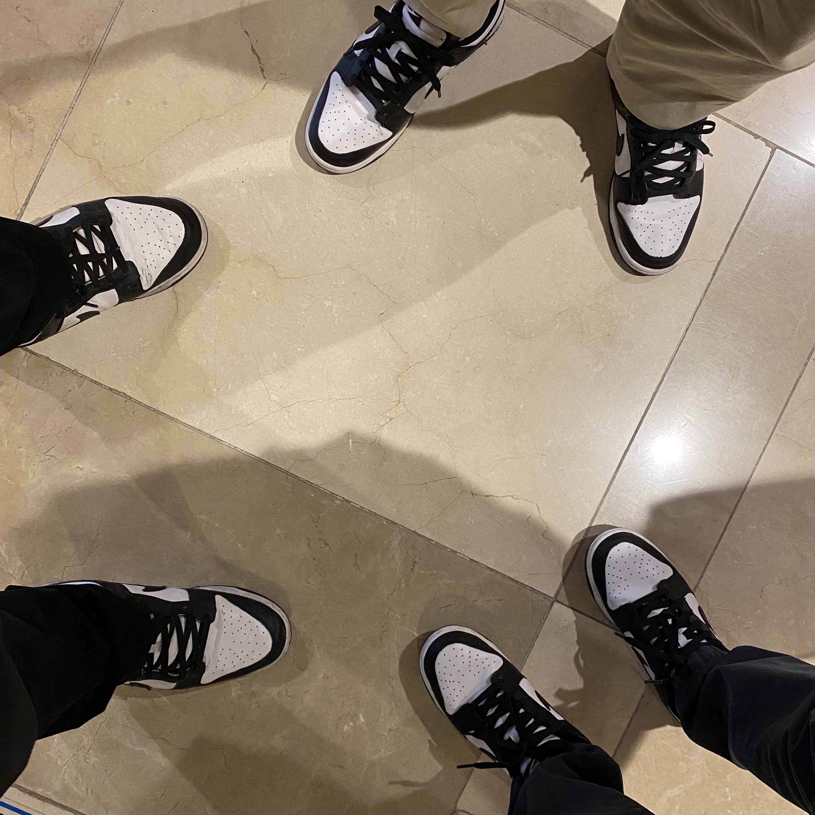 Nike Dunk Low Retro Black 착용 스타일