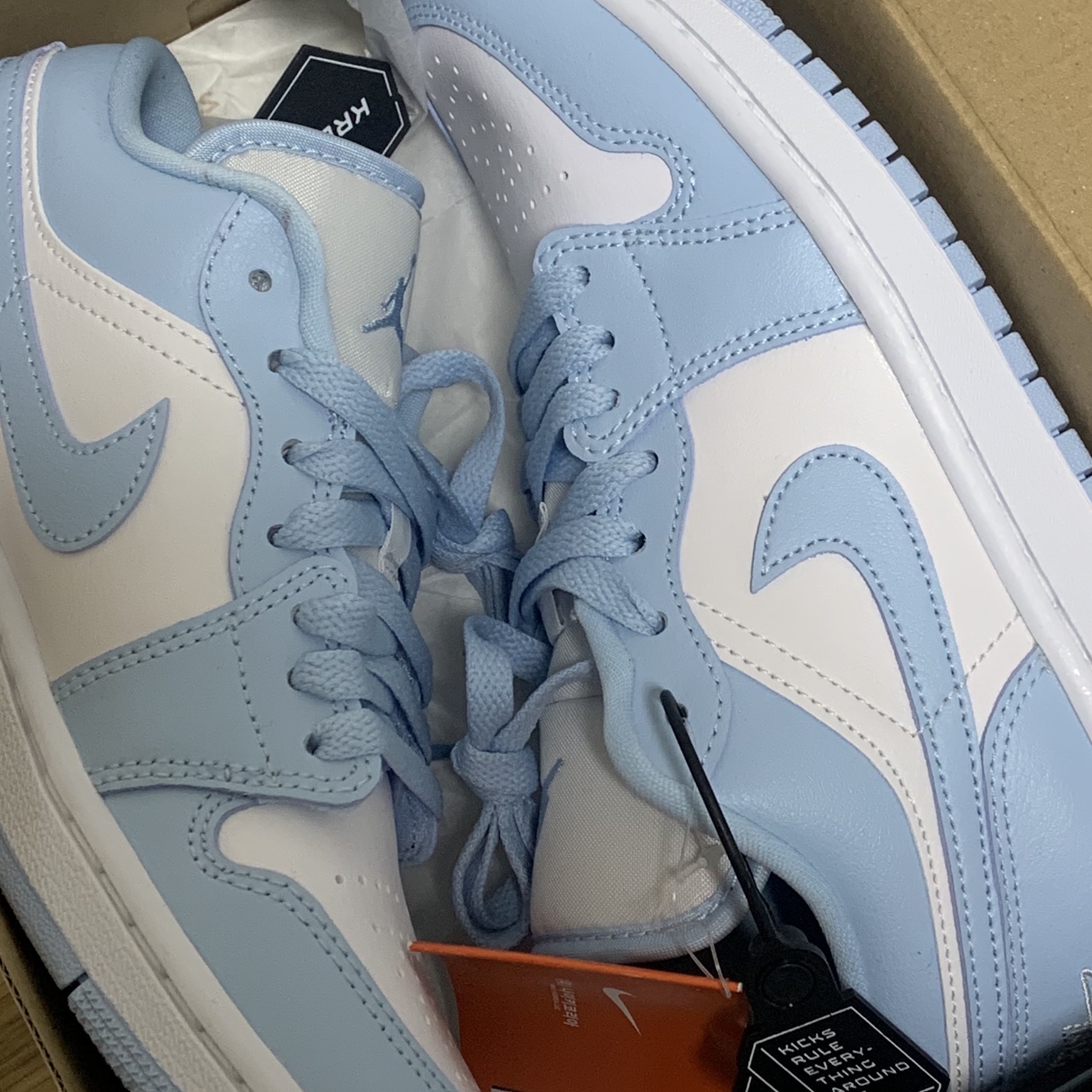 (W) Jordan 1 Low White Ice Blue 착용 스타일 - 2